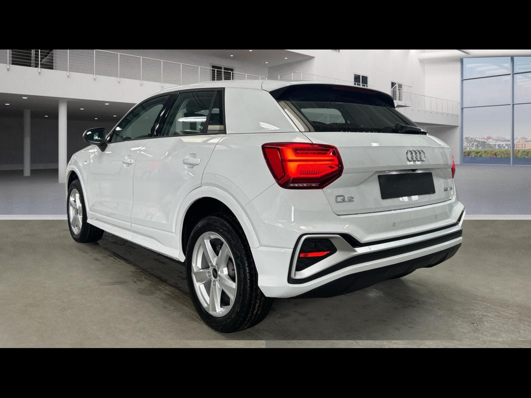 Audi Q2 35 TFSI 150 S TRONIC S LINE *CAM* (2026) - Foto 4