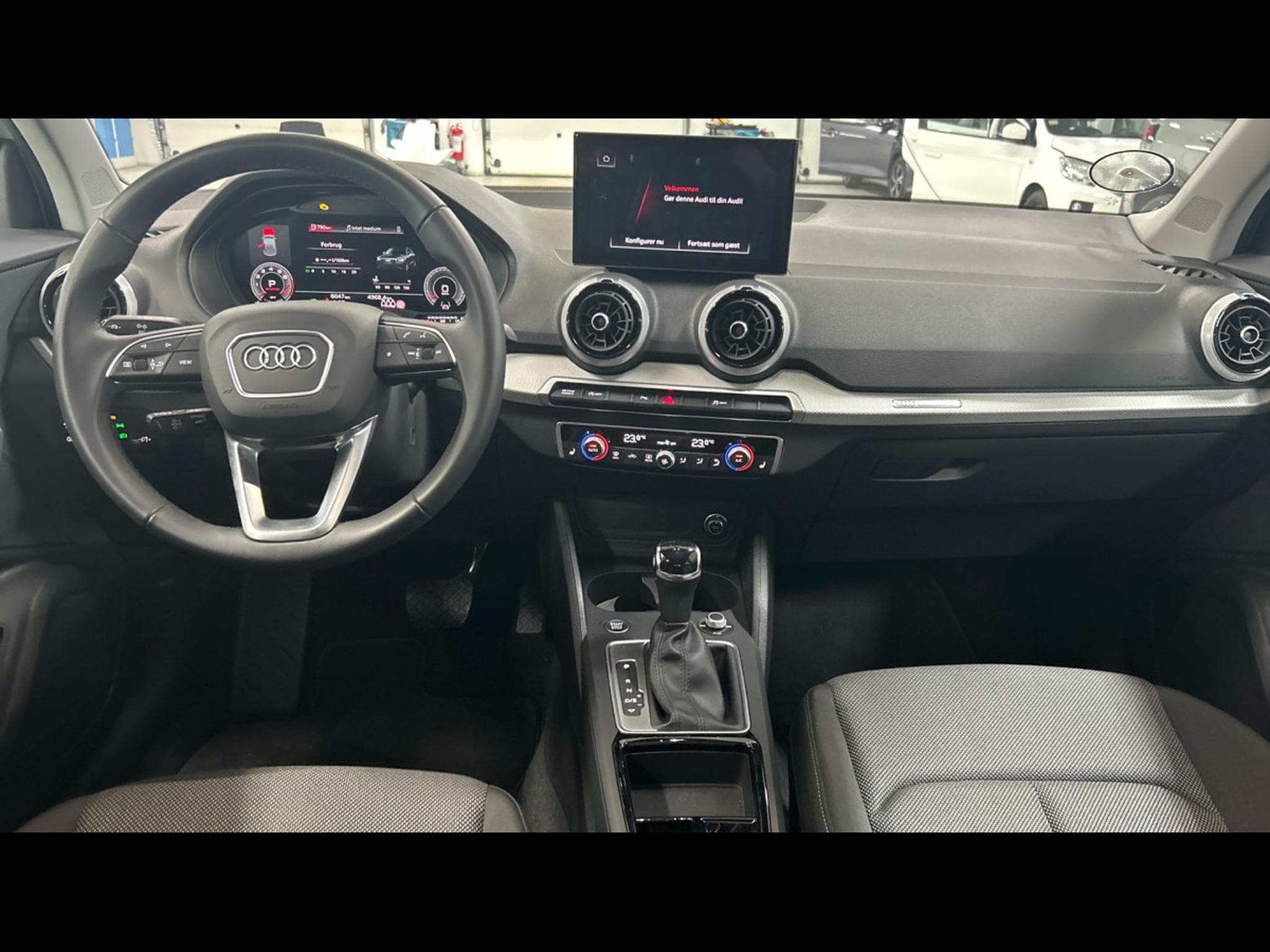 Audi Q2 35 TFSI 150 S TRONIC S LINE *CAM* (2026) - Foto 7
