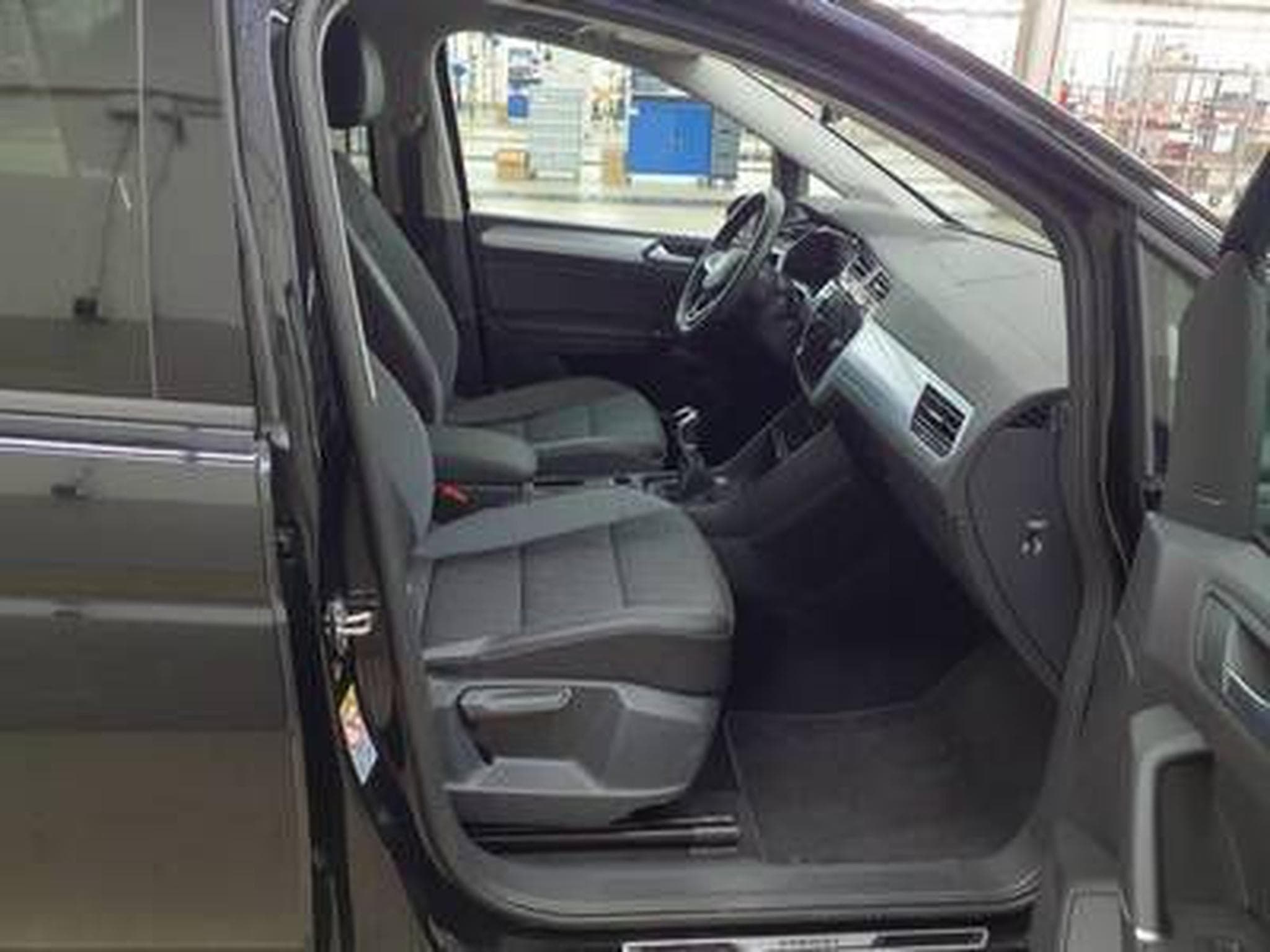 VW Touran Comfortline Energy 1.5 TSI 150 CV BVM6  * 7 PLACES *CAM* *HA (2026) - Foto 5