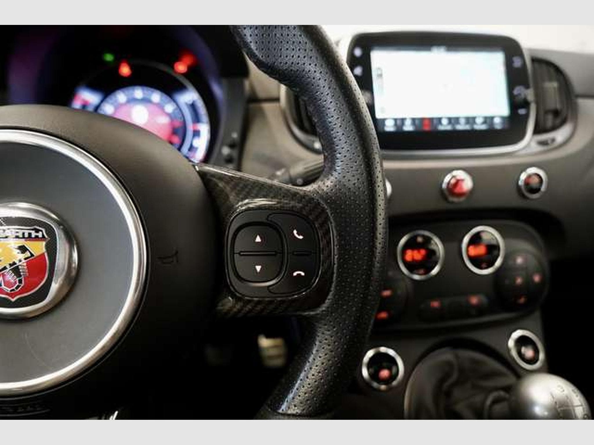 Abarth 595 Esseesse *2.HD *Akra *Schale *Kit-Estetico (2020) - Photo 20