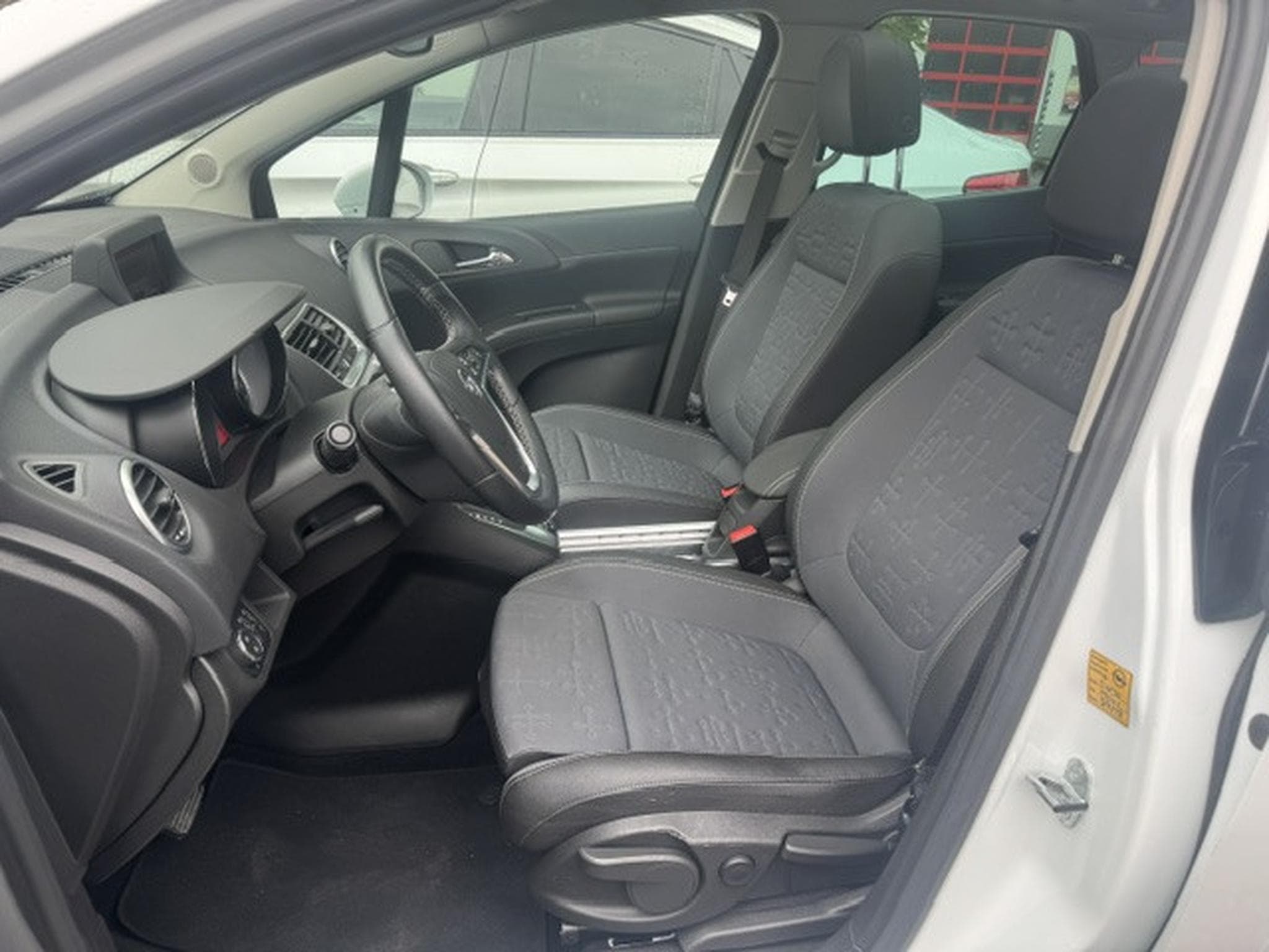 Opel Meriva OPEL MERIVA Innovation PANORAMA NAVI AUTOMATIK LEDER LED (2015) - Foto 13