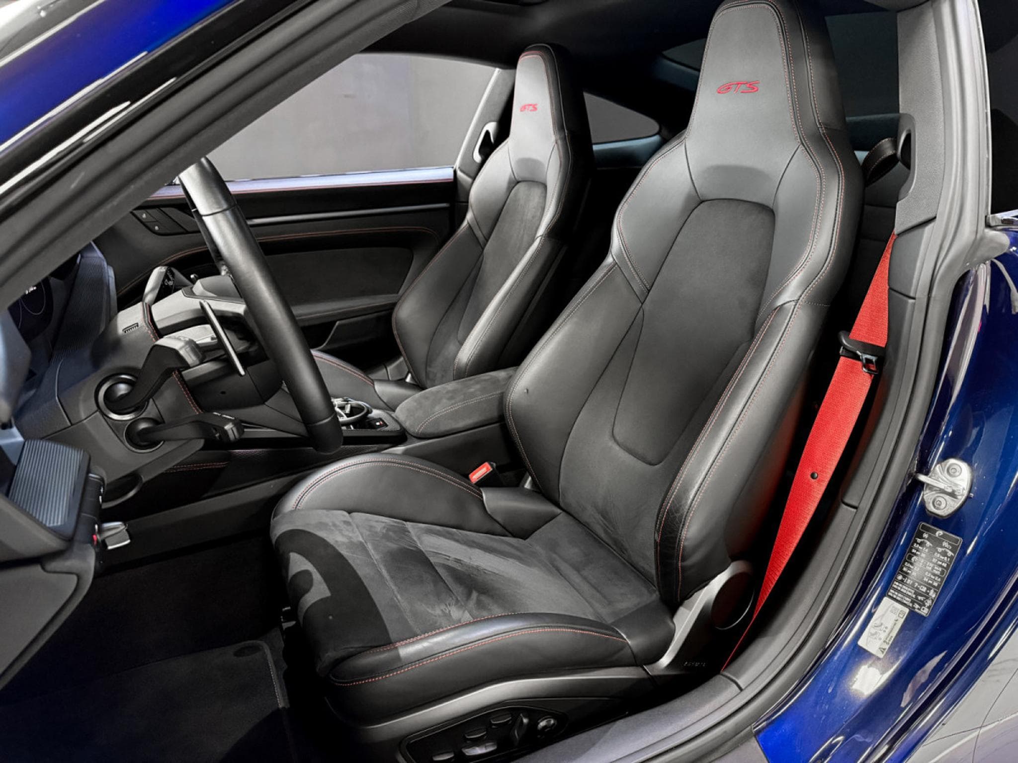 Porsche 911 Carrera 4 GTS / Lift / Bose / Matrix / 360° (2024) - Foto 13