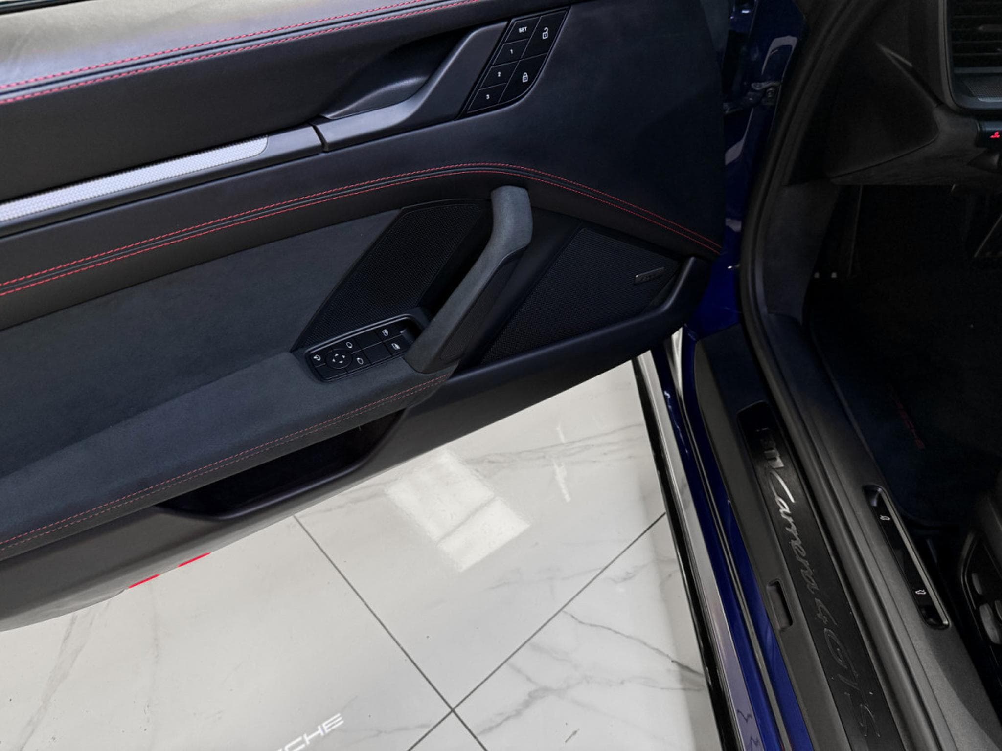 Porsche 911 Carrera 4 GTS / Lift / Bose / Matrix / 360° (2024) - Foto 15