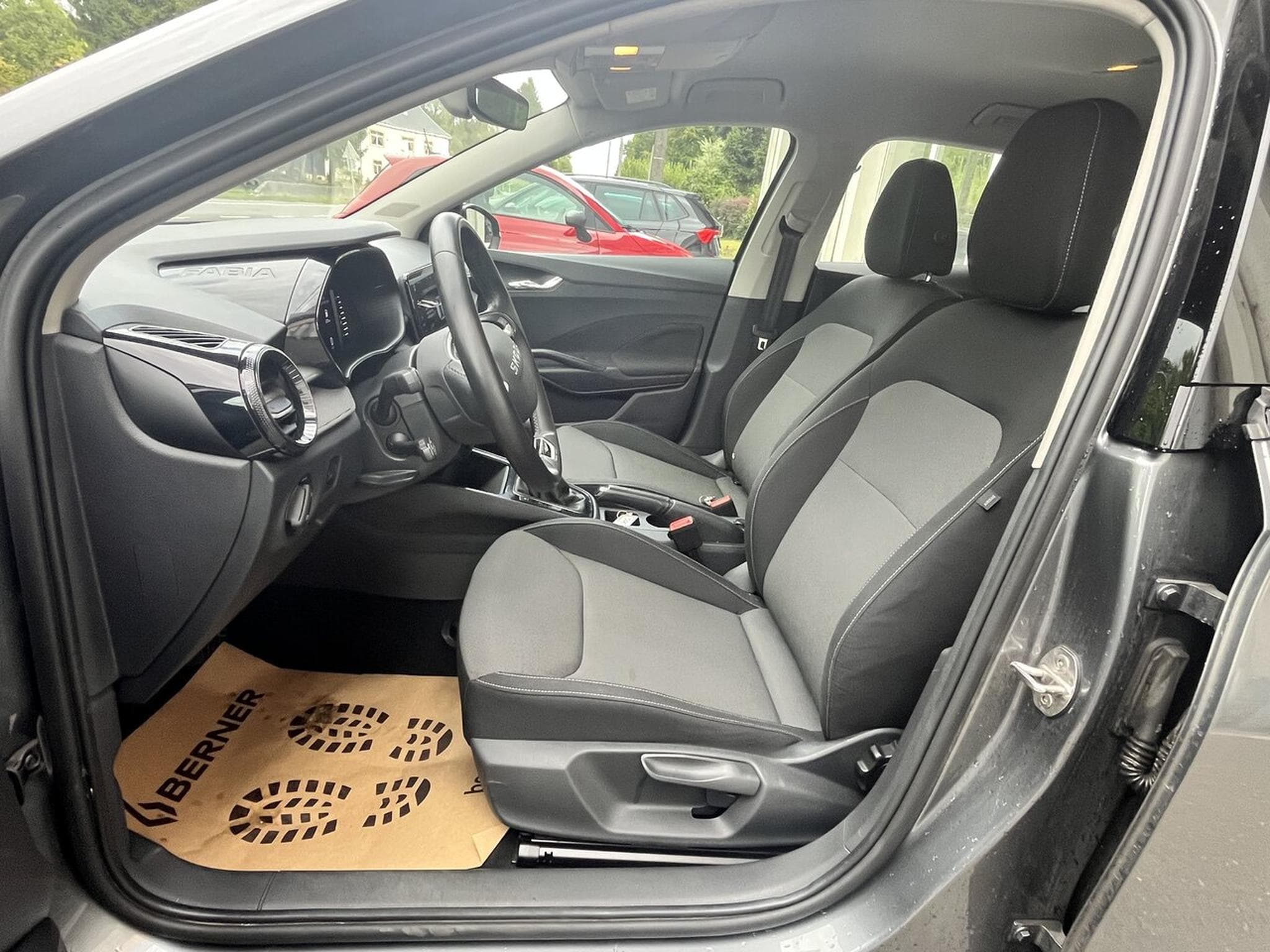 Skoda Fabia 1.0 TSI Corporate DSG (automatique) Avec garantie ! (2025) - Foto 11