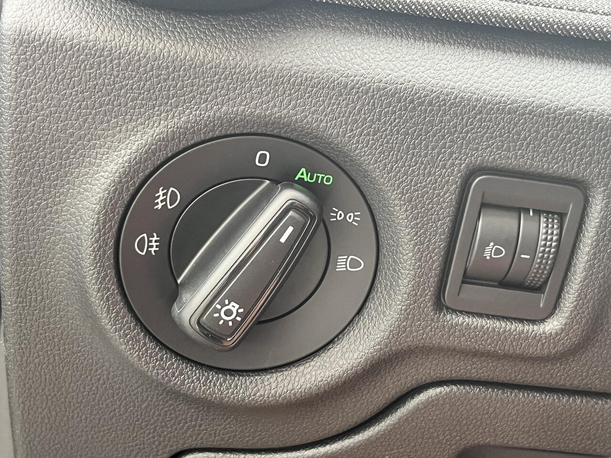 Skoda Fabia 1.0 TSI Corporate DSG (automatique) Avec garantie ! (2025) - Foto 14