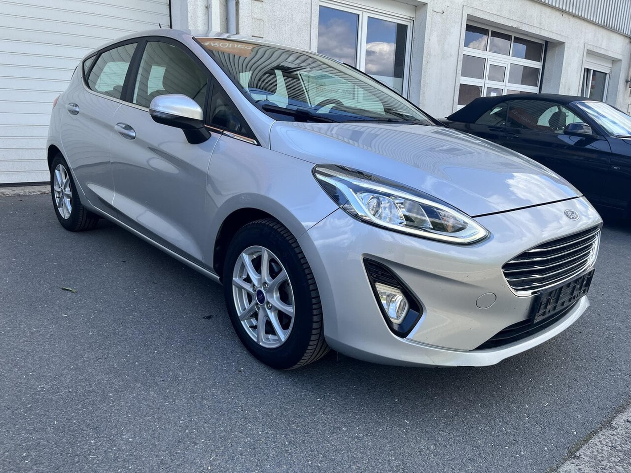 Ford Fiesta TITANIUM - 5 P - sièges, volant et pare brise chauffants, et (2021) - Foto 9