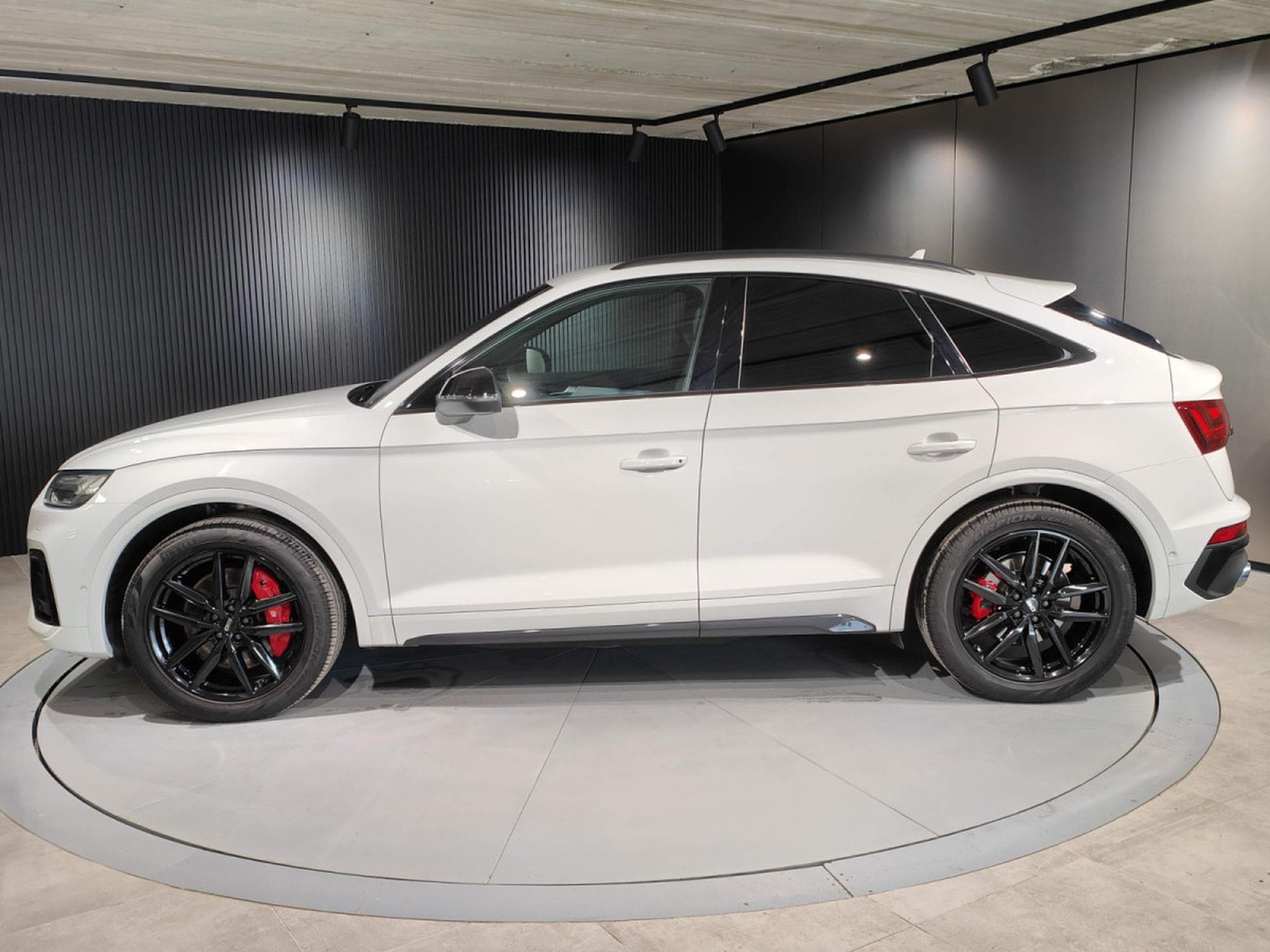 Audi SQ5 3.0 TDI V6 SPORTBACK GPS CAMERA 360 SIEGES ELEC CHAUFFANTS M (2021) - Photo 5