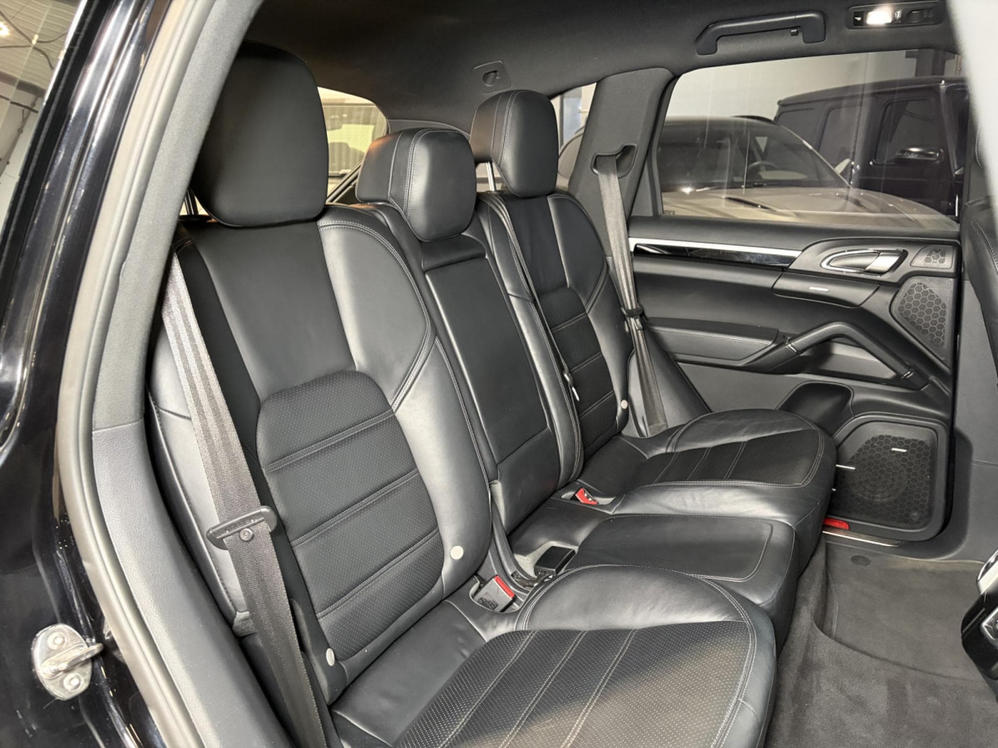 Porsche Cayenne Cayenne S Diesel/Luftfederung/21/CUIR/AHK/VOLL (2014) - Photo 17