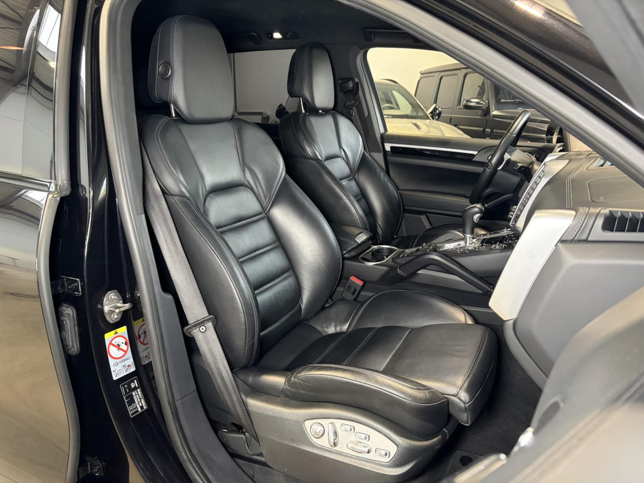 Porsche Cayenne Cayenne S Diesel/Luftfederung/21/CUIR/AHK/VOLL (2014) - Photo 23