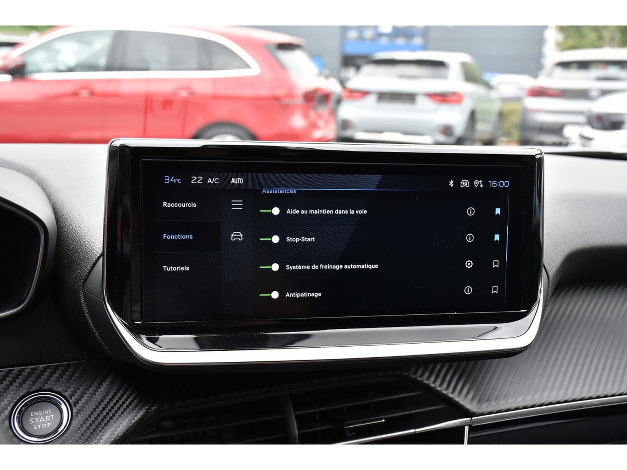 Peugeot 2008 1.2 PureTech Allure ACC GPS LANE SIDE REGUL CAM 360 1° MAIN (2025) - Foto 15