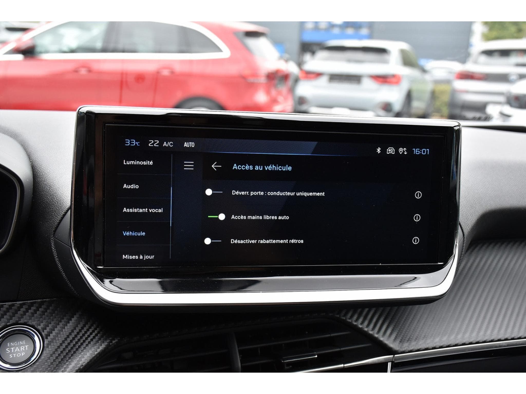 Peugeot 2008 1.2 PureTech Allure ACC GPS LANE SIDE REGUL CAM 360 1° MAIN (2025) - Foto 19