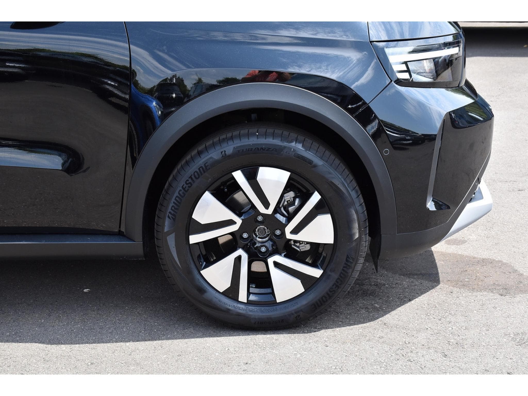 Opel Frontera 1.2 Turbo Hybrid GS e-DCT6 7 Pl. SG CHFF GPS SIDE CAM NEUF (2026) - Foto 5
