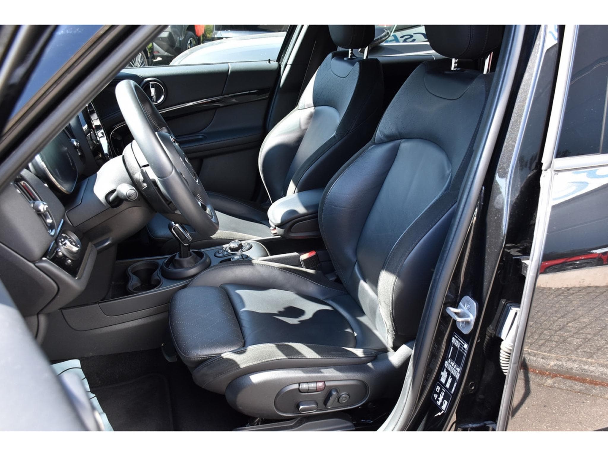 Mini Countryman Cooper S 2.0A All4 CUIR MEMO ACC LANE KEYLESS CAM PARK LED 1 (2023) - Photo 6