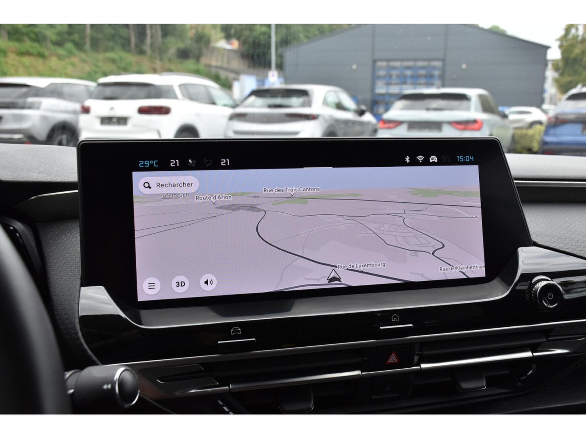 Citroën C5 X 1.2 130 PLUS EAT8 CUIR ACC HUD LANE 1° MAIN (2024) - Photo 10