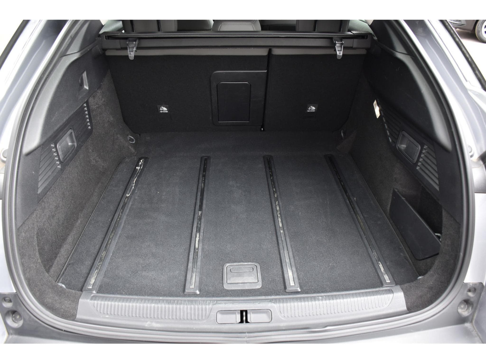 Citroën C5 X 1.2 130 PLUS EAT8 CUIR ACC HUD LANE 1° MAIN (2024) - Photo 24