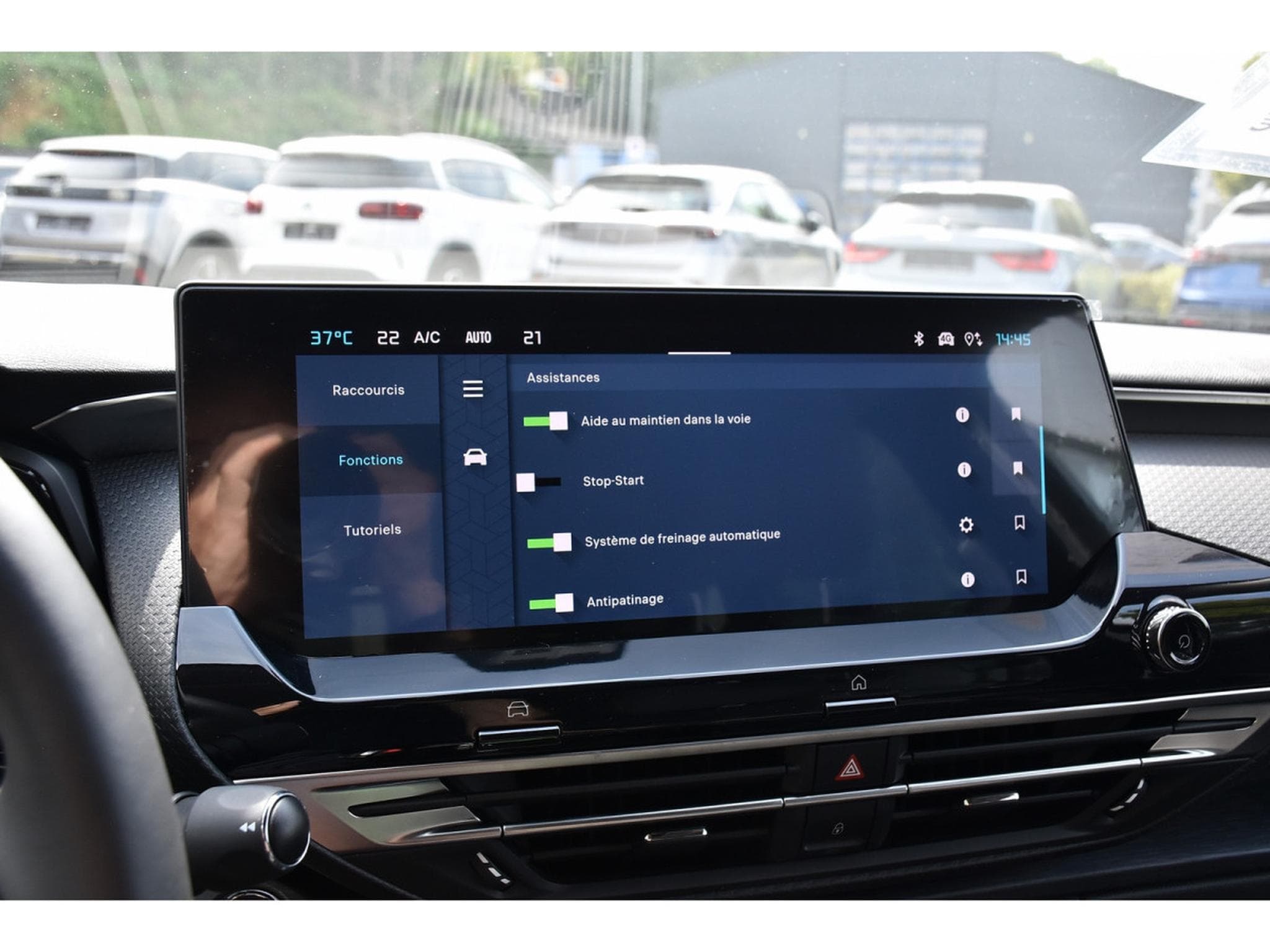 Citroën C5 X 1.2 PureTech PLUS EAT8 CUIR ACC HUD LANE NEUVE (2024) - Photo 15