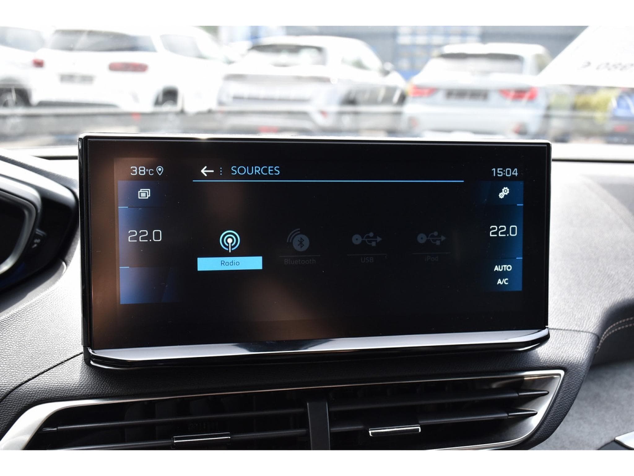 Peugeot 5008 1.2 130 GT EAT8 SG CHFF ACC LANE SIDE CAM 1° MAIN (2024) - Photo 12