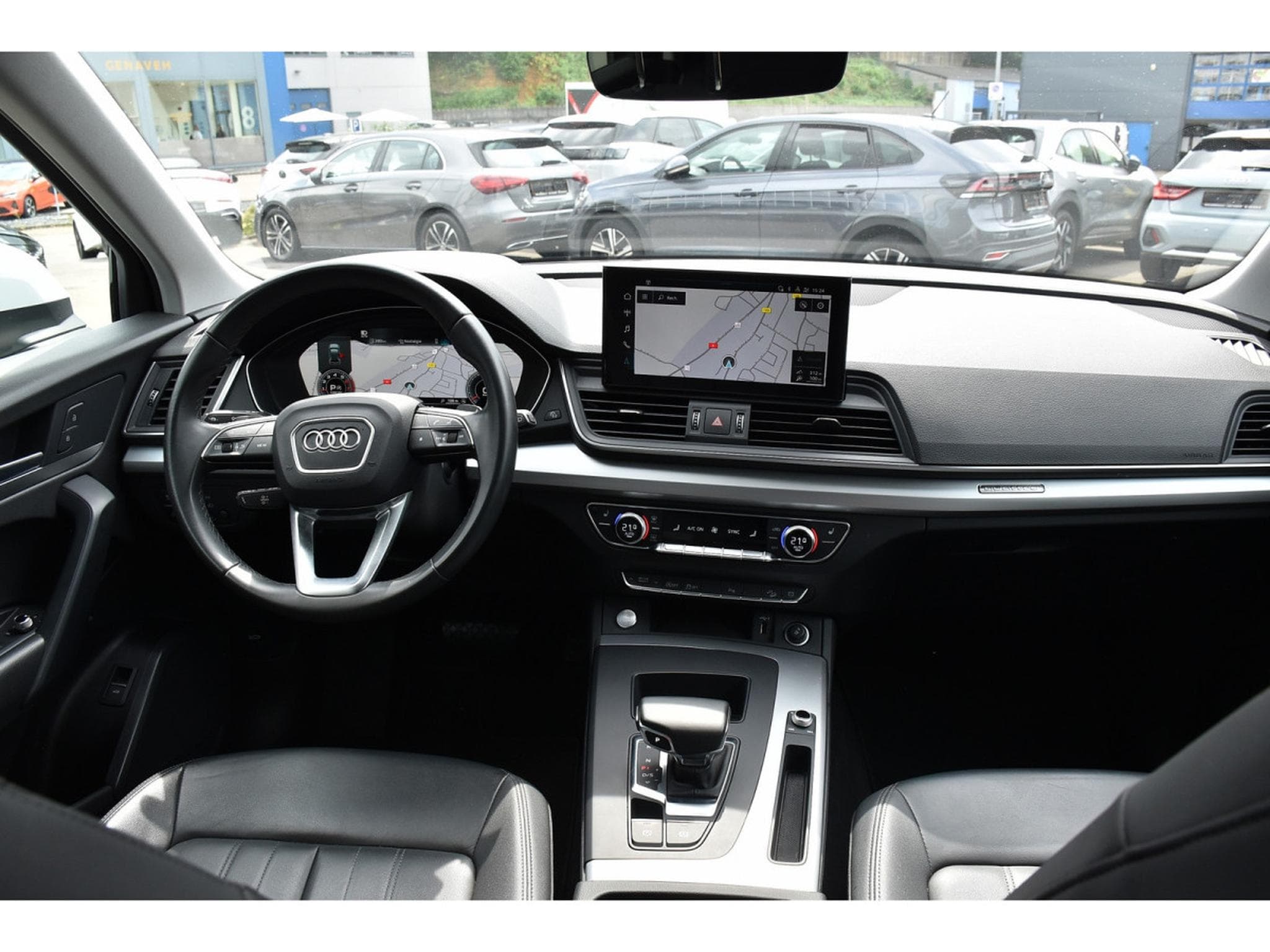 Audi Q5 40 TFSI Quattro S-Line S-Tronic CUIR LANE CAM MATRIX 1° MAIN (2024) - Photo 10