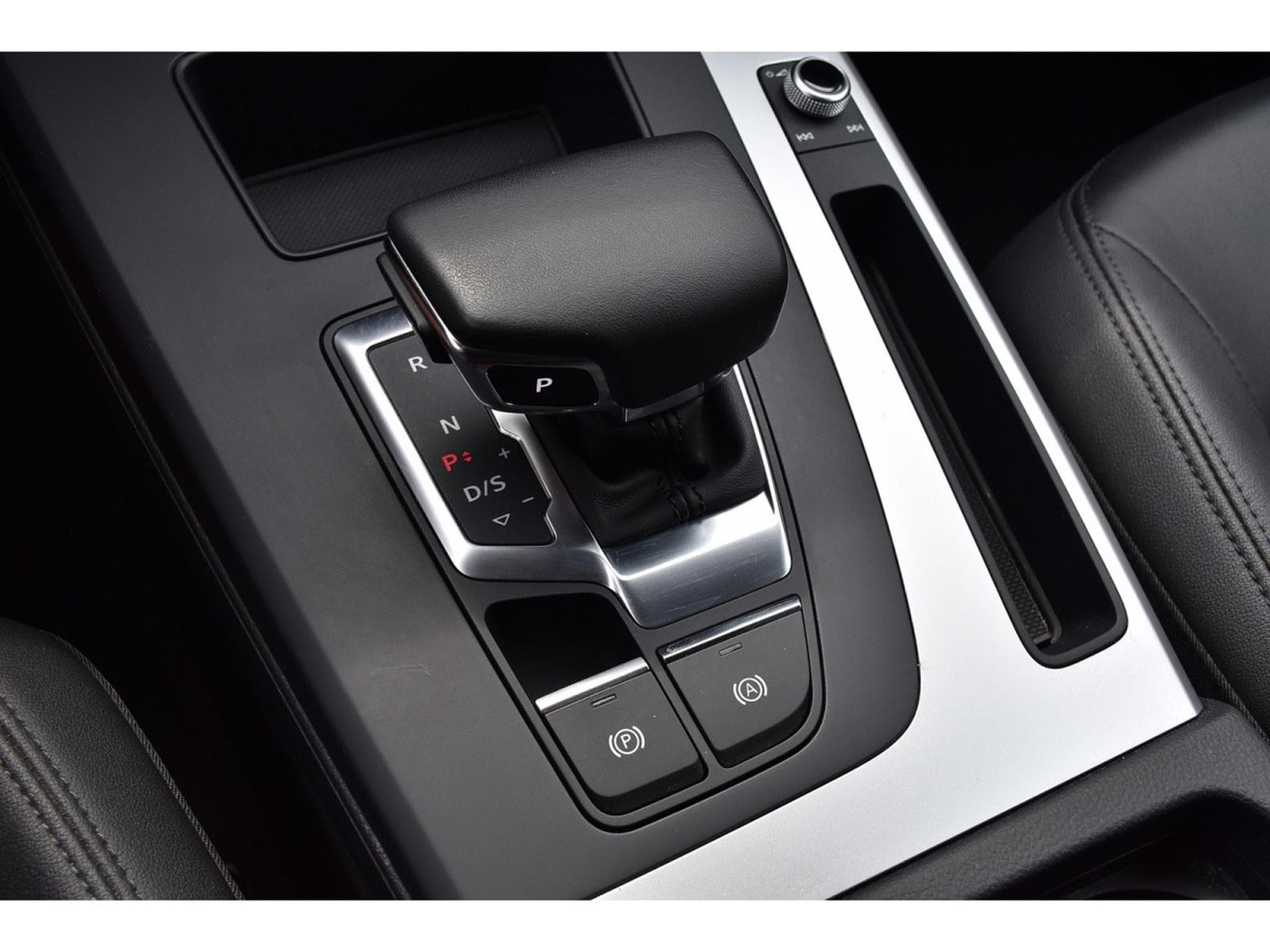 Audi Q5 40 TFSI Quattro S-Line S-Tronic CUIR LANE CAM MATRIX 1° MAIN (2024) - Photo 20