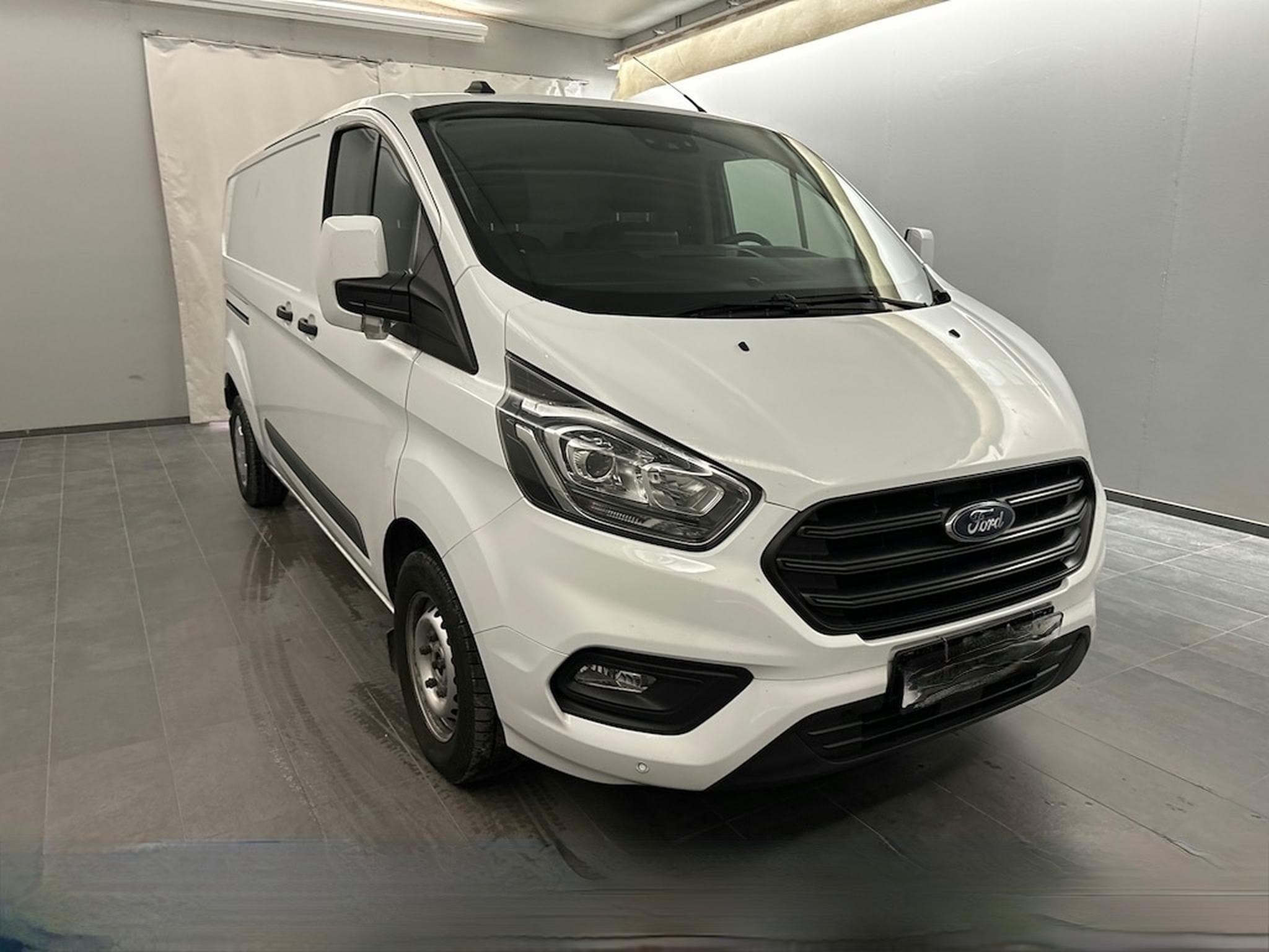 Ford Transit Custom Custom 300 L2H1  2,0l (2023) - Foto 2