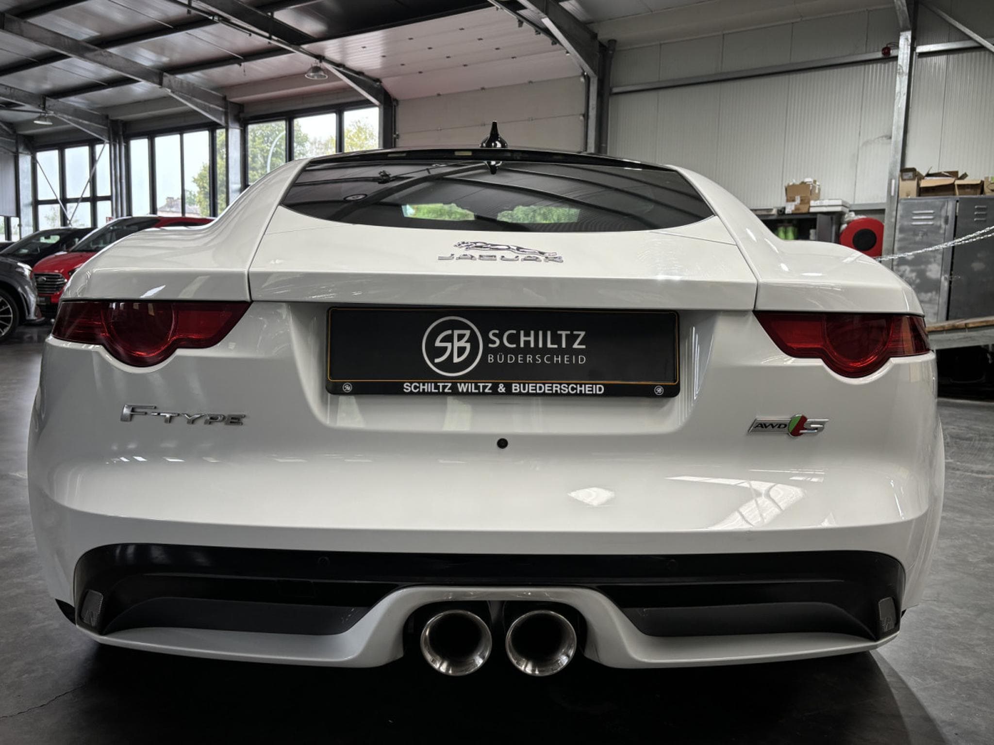 Jaguar F-Type 3.0L SC V6 AWD S (2016) - Photo 4
