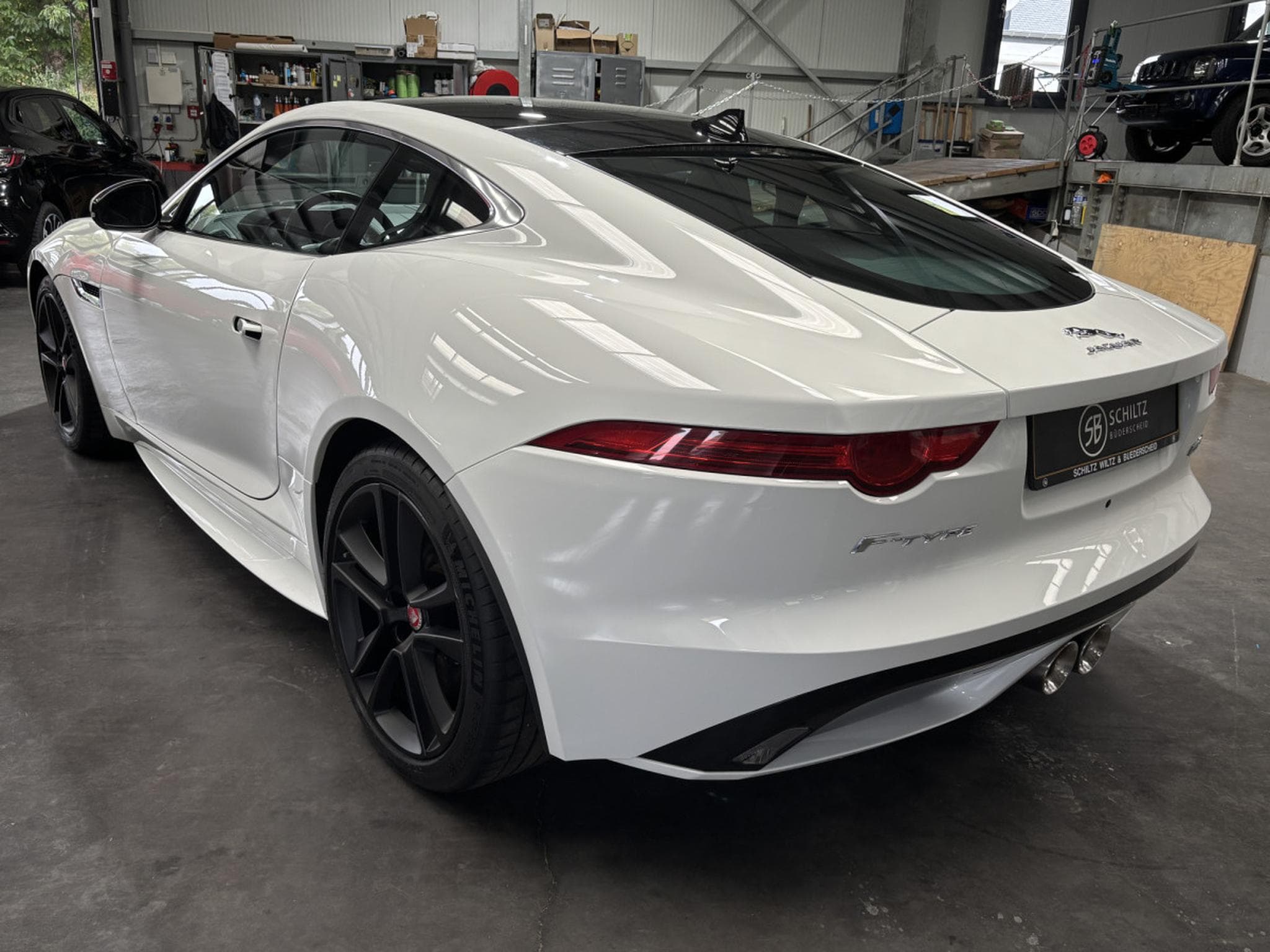 Jaguar F-Type 3.0L SC V6 AWD S (2016) - Photo 5