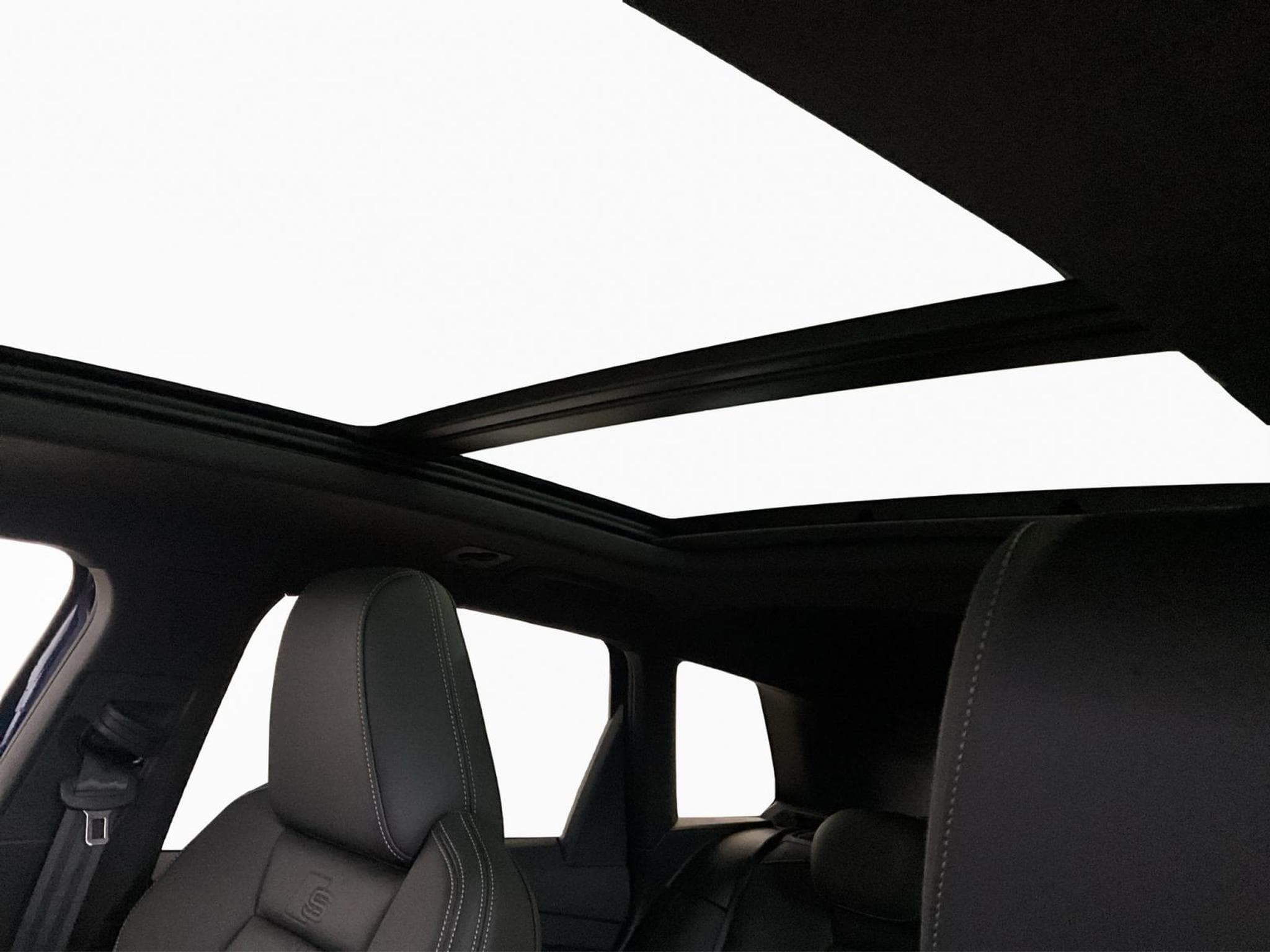 Audi Q4 e-tron 77kWh+E-Tron55+Quattro+S-Line+P.Climatisation+P.Premium+Pano (2024) - Photo 16