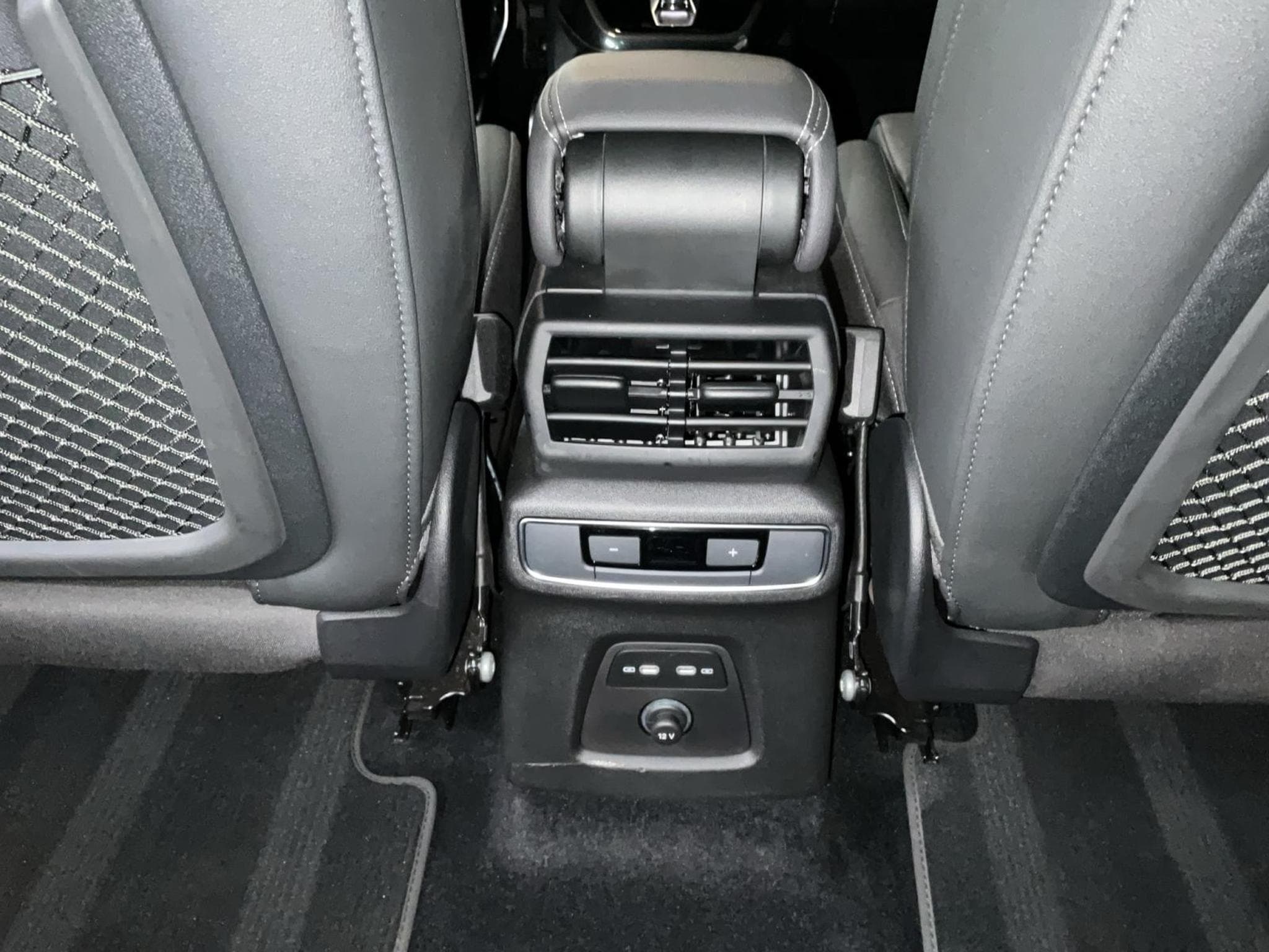 Audi Q4 e-tron 77kWh+E-Tron55+Quattro+S-Line+P.Climatisation+P.Premium+Pano (2024) - Photo 22
