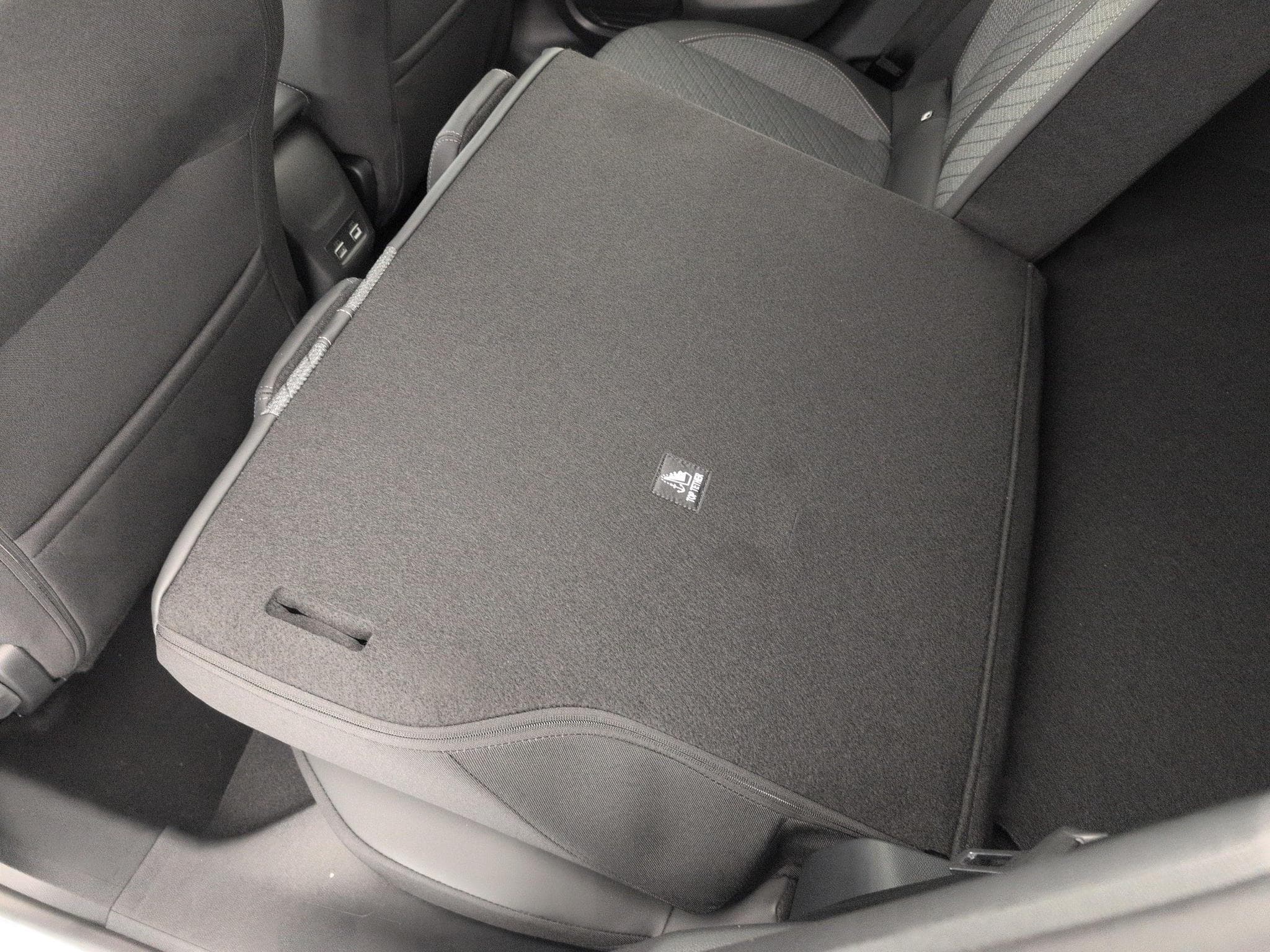 Peugeot 208 Hybrid 110 ch e-DCS6 Allure (2026) - Photo 10