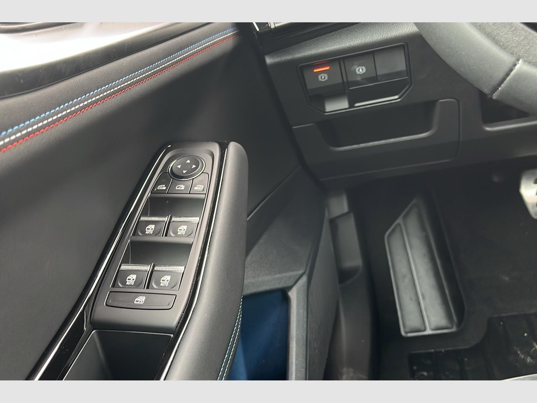 Renault Rafale E-Tech full hybrid 200ch esprit Alpine (2026) - Foto 18
