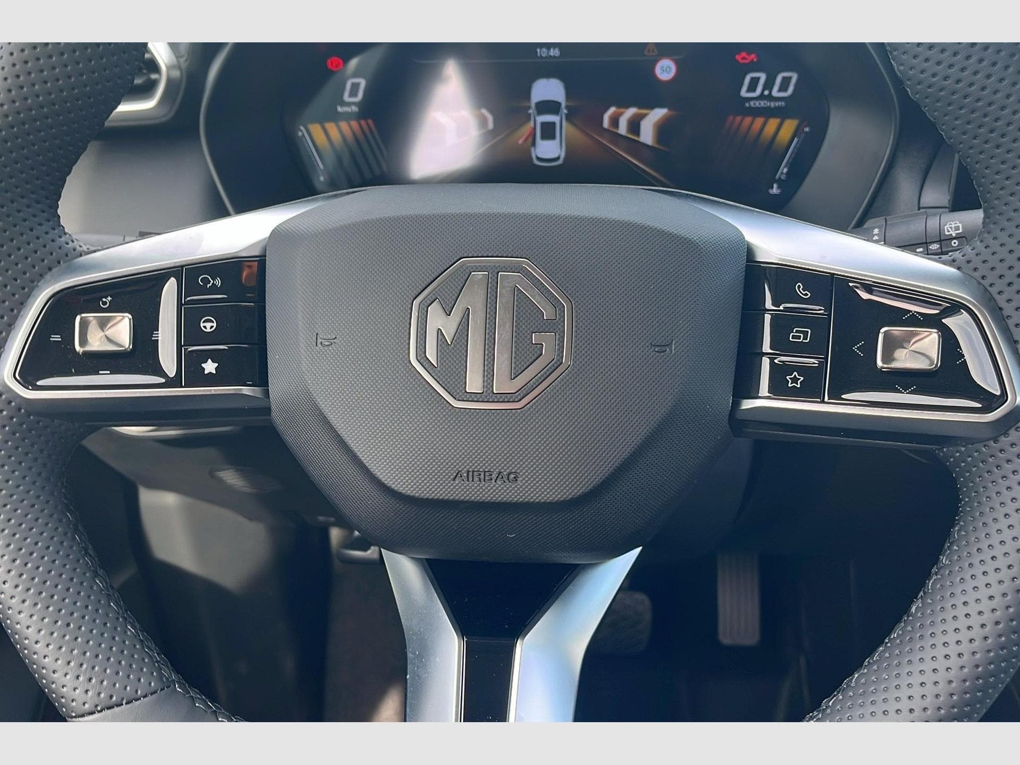 Mg ZS 1.5 L Hybrid+ 197 ch Luxury (2025) - Photo 15