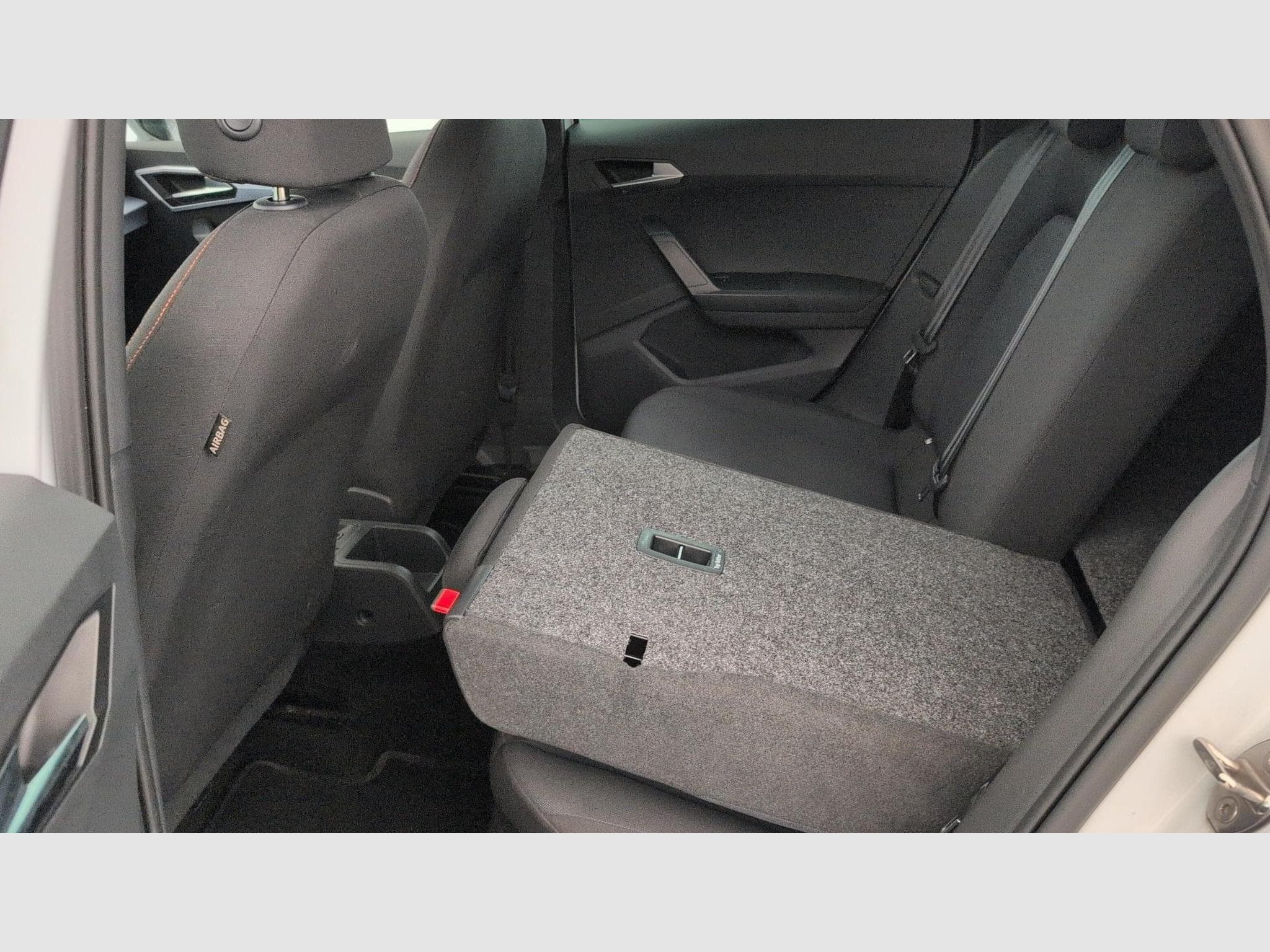 Seat Arona 1.0 TSI 95 CH START/STOP BVM5 FR (2025) - Foto 12