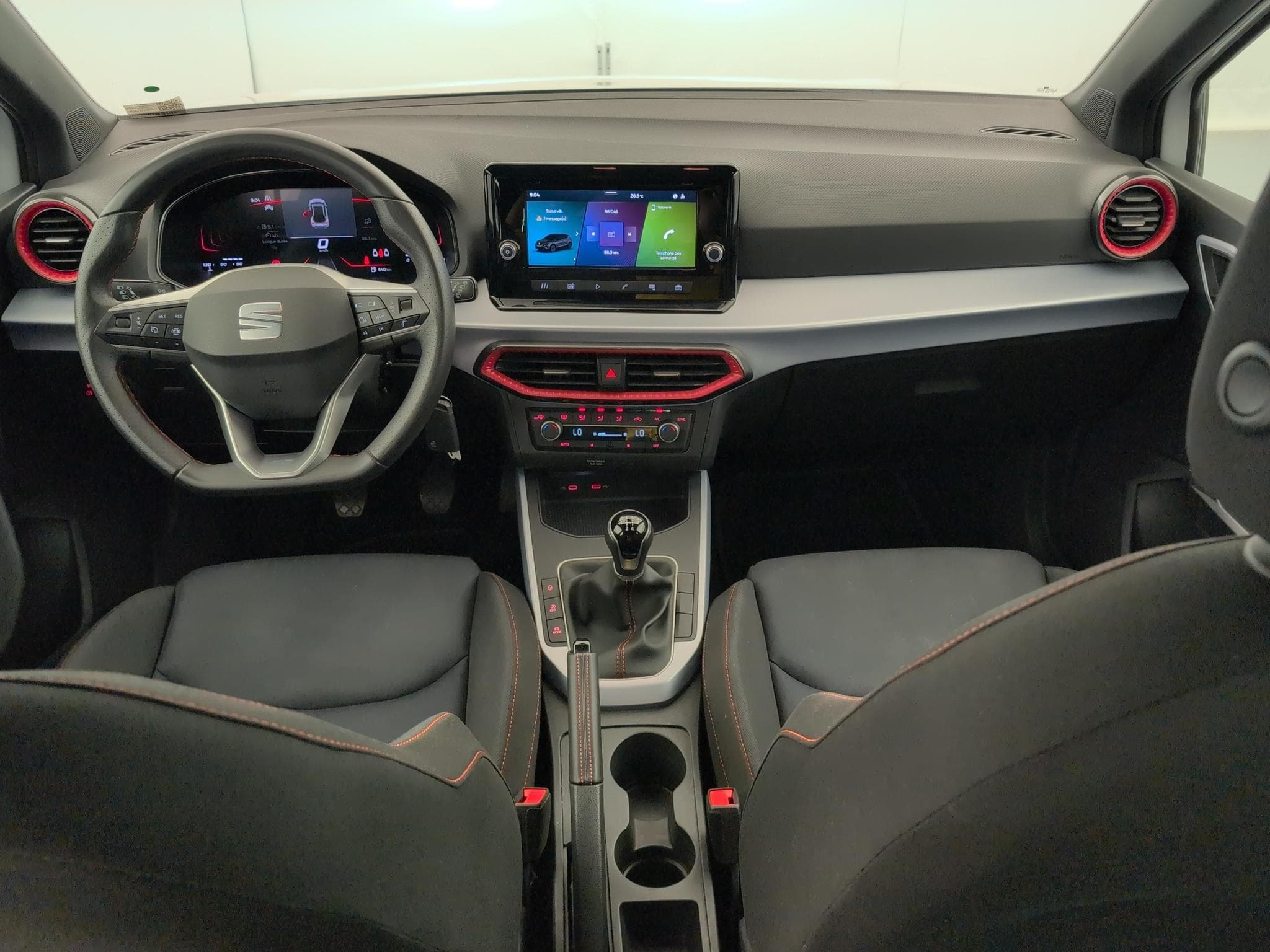Seat Arona 1.0 TSI 95 CH START/STOP BVM5 FR (2025) - Foto 13
