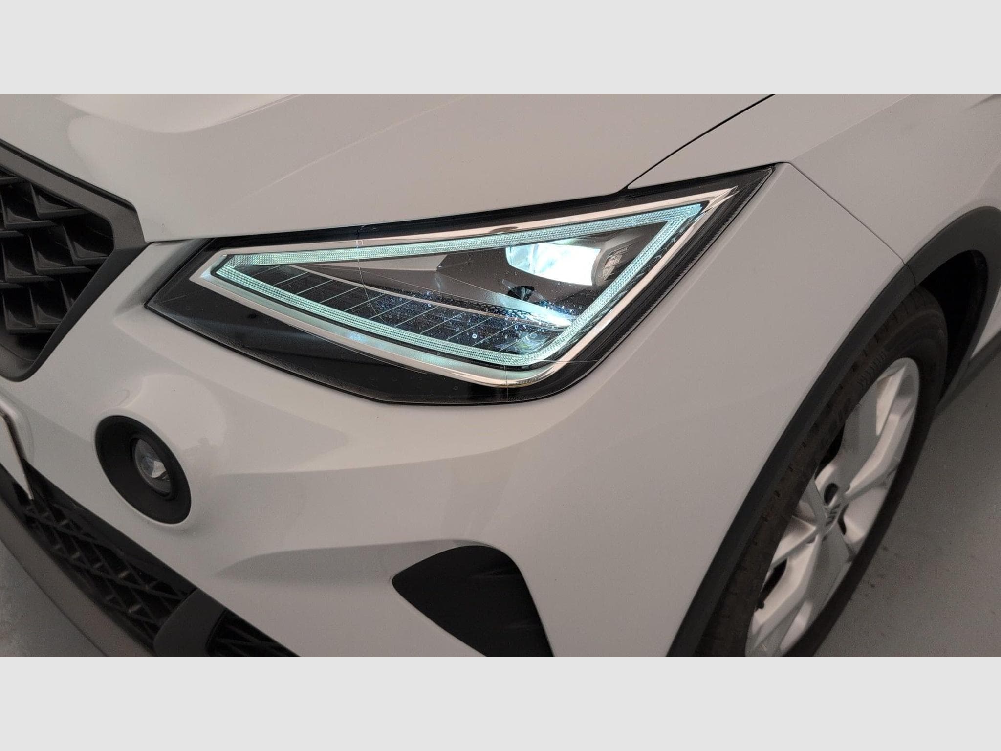 Seat Arona 1.0 TSI 95 CH START/STOP BVM5 FR (2025) - Foto 19