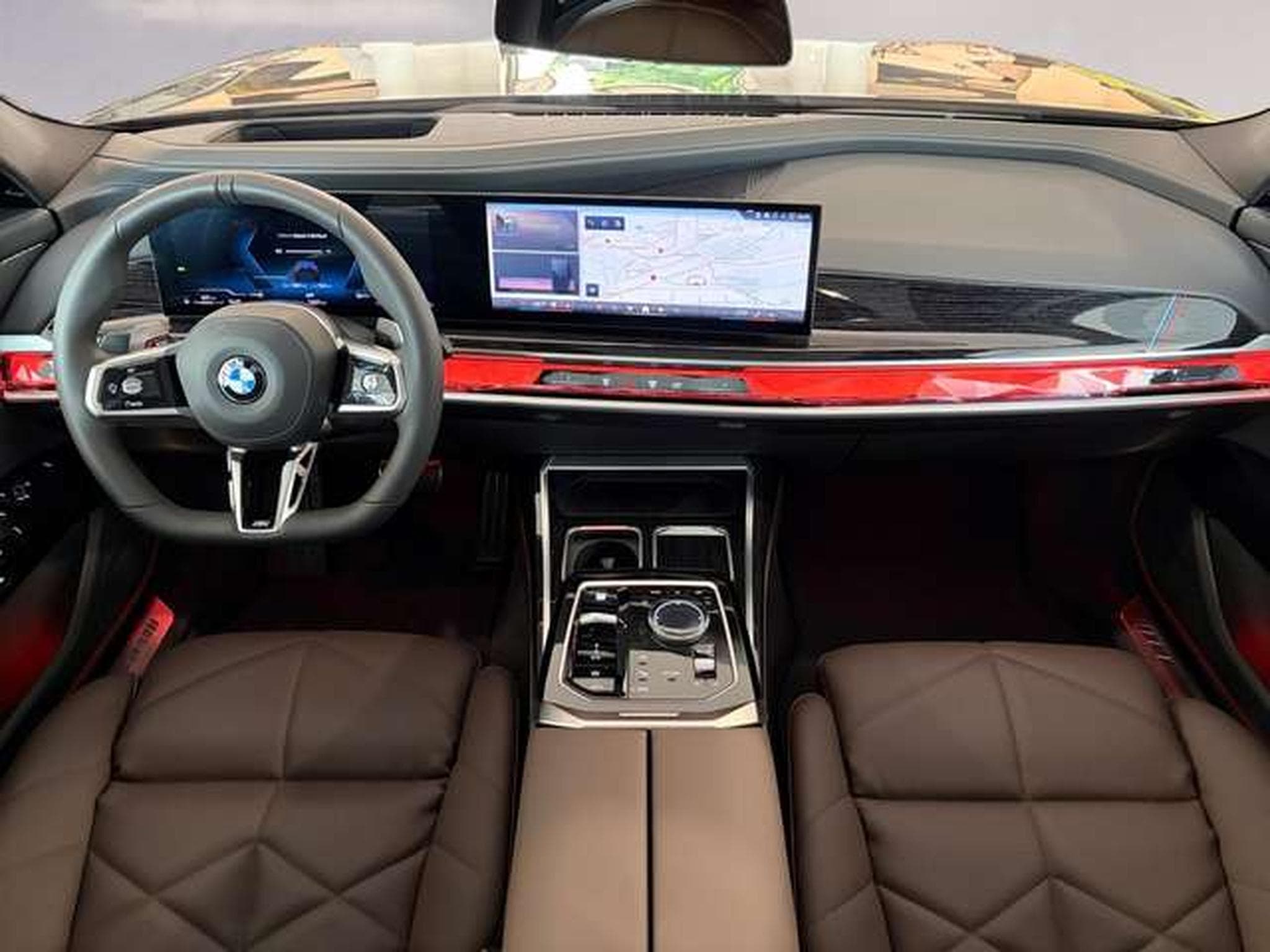 BMW 740 d xDrive DAB Aktivlenkung RFK (2025) - Photo 6