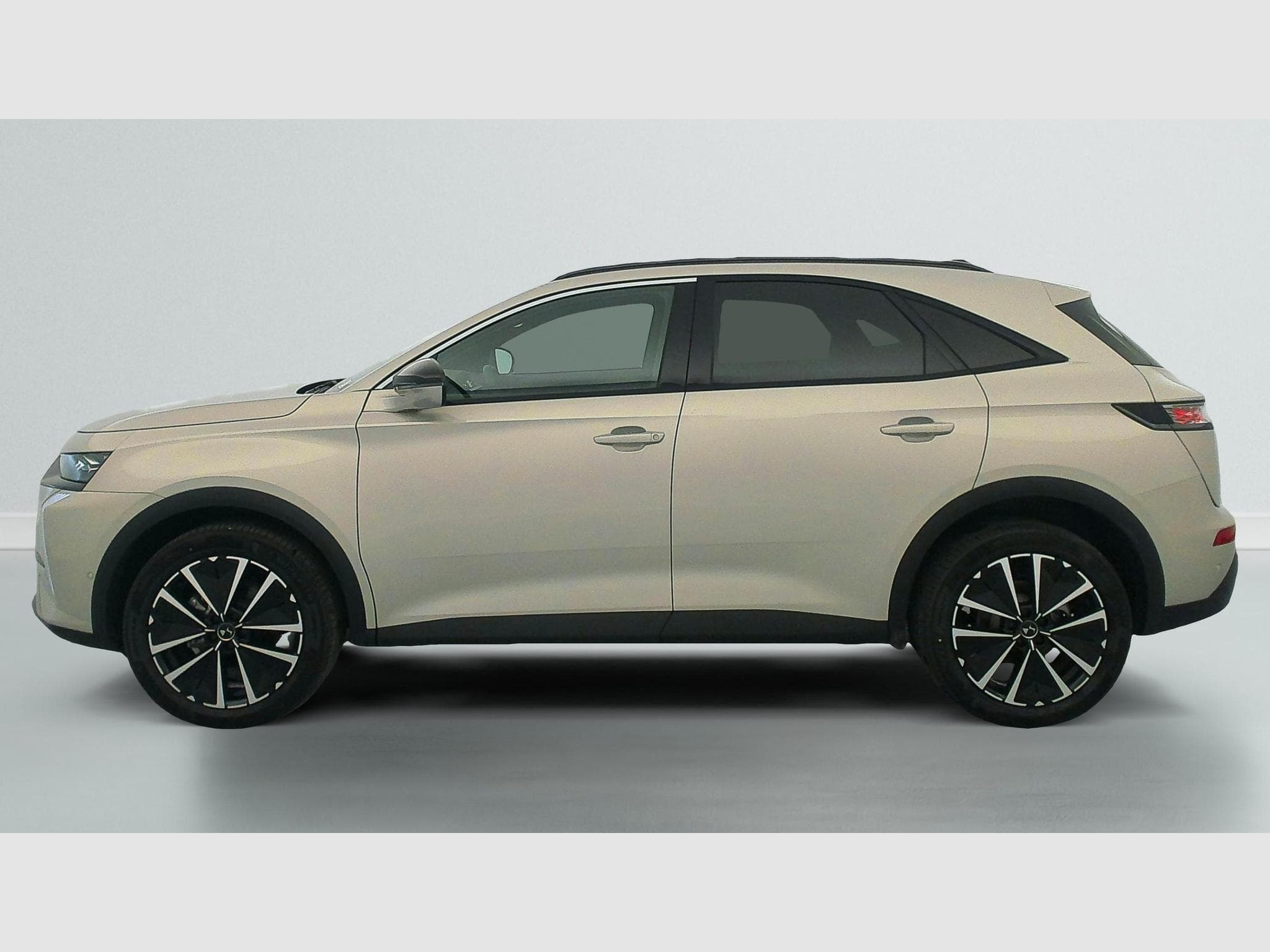 DS Automobiles DS7 BlueHDi 130 EAT8 Pallas (2025) - Photo 4
