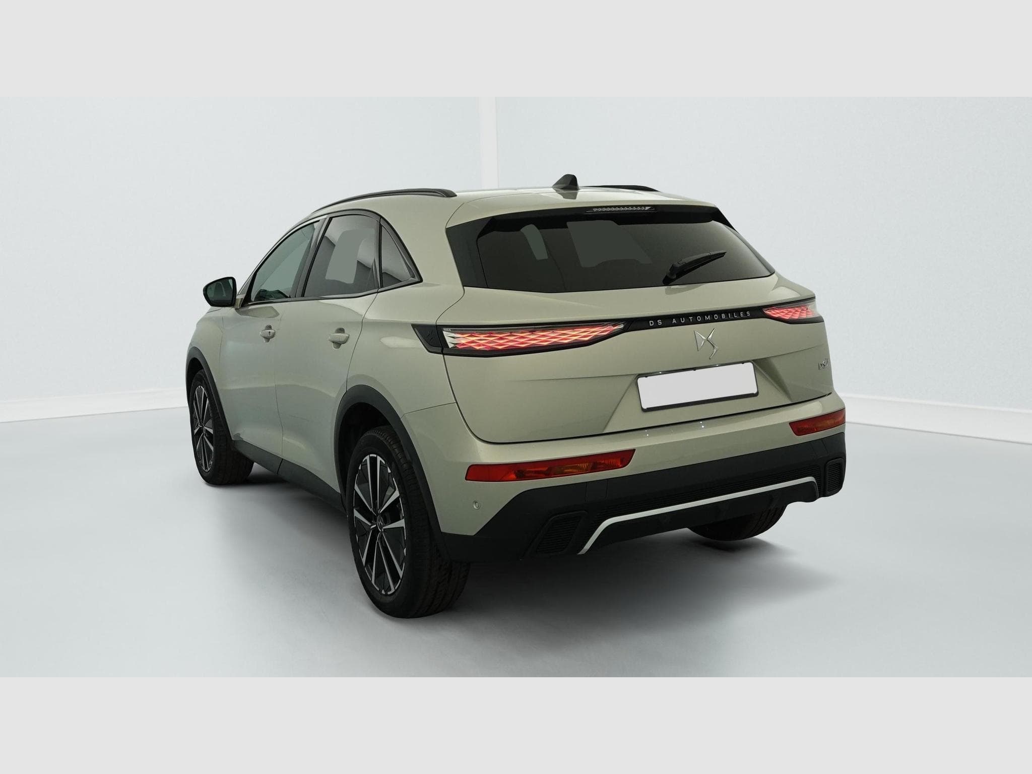 DS Automobiles DS7 BlueHDi 130 EAT8 Pallas (2025) - Photo 5