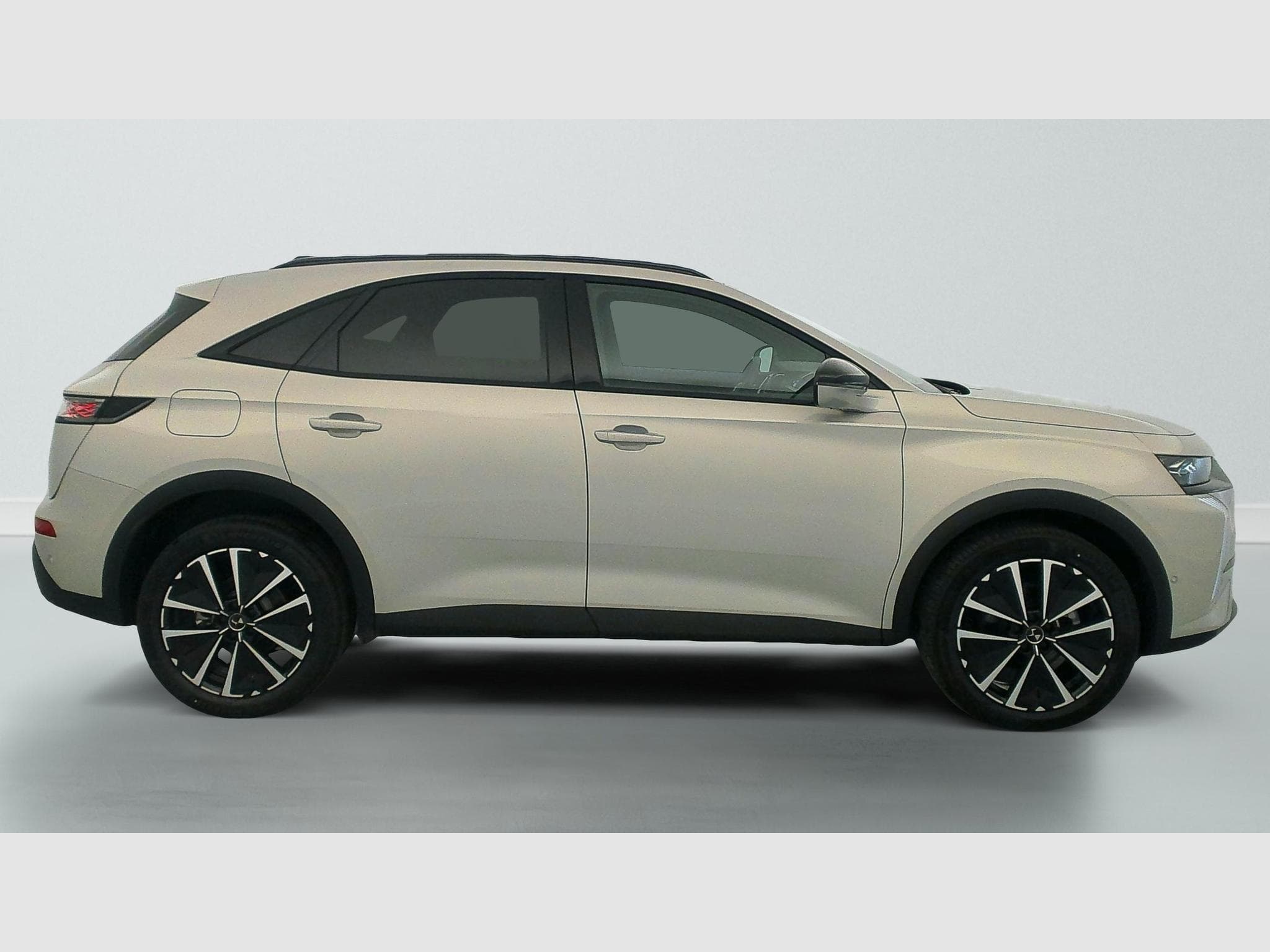 DS Automobiles DS7 BlueHDi 130 EAT8 Pallas (2025) - Photo 8