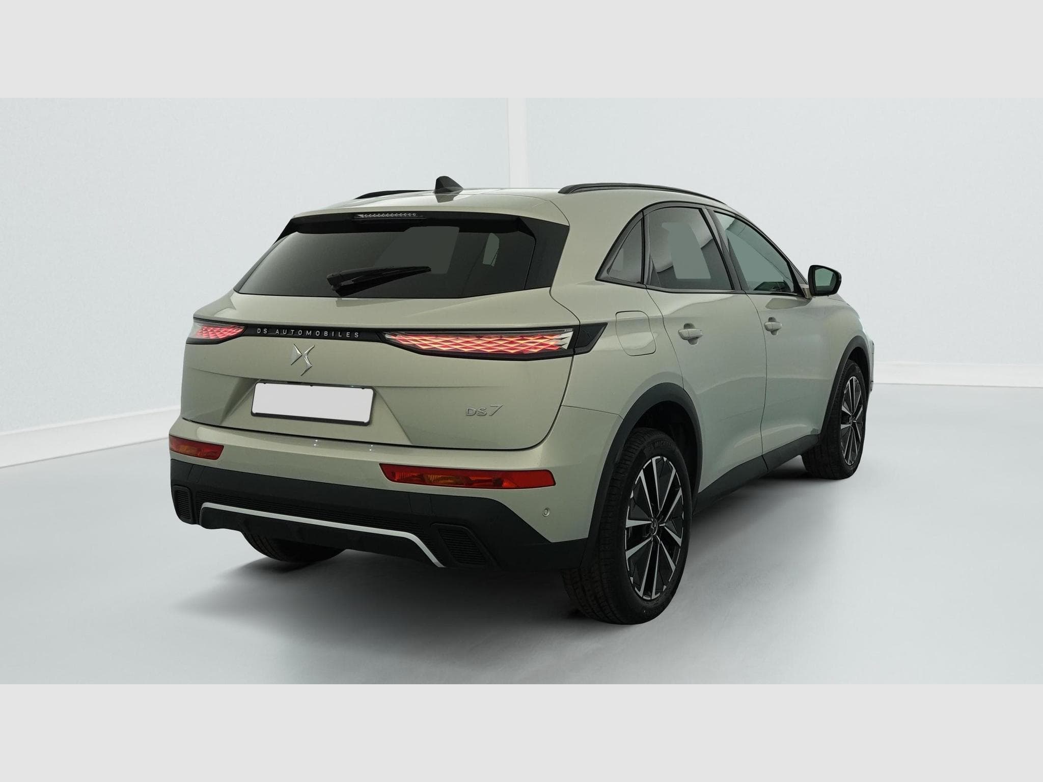 DS Automobiles DS7 BlueHDi 130 EAT8 Pallas (2025) - Photo 7