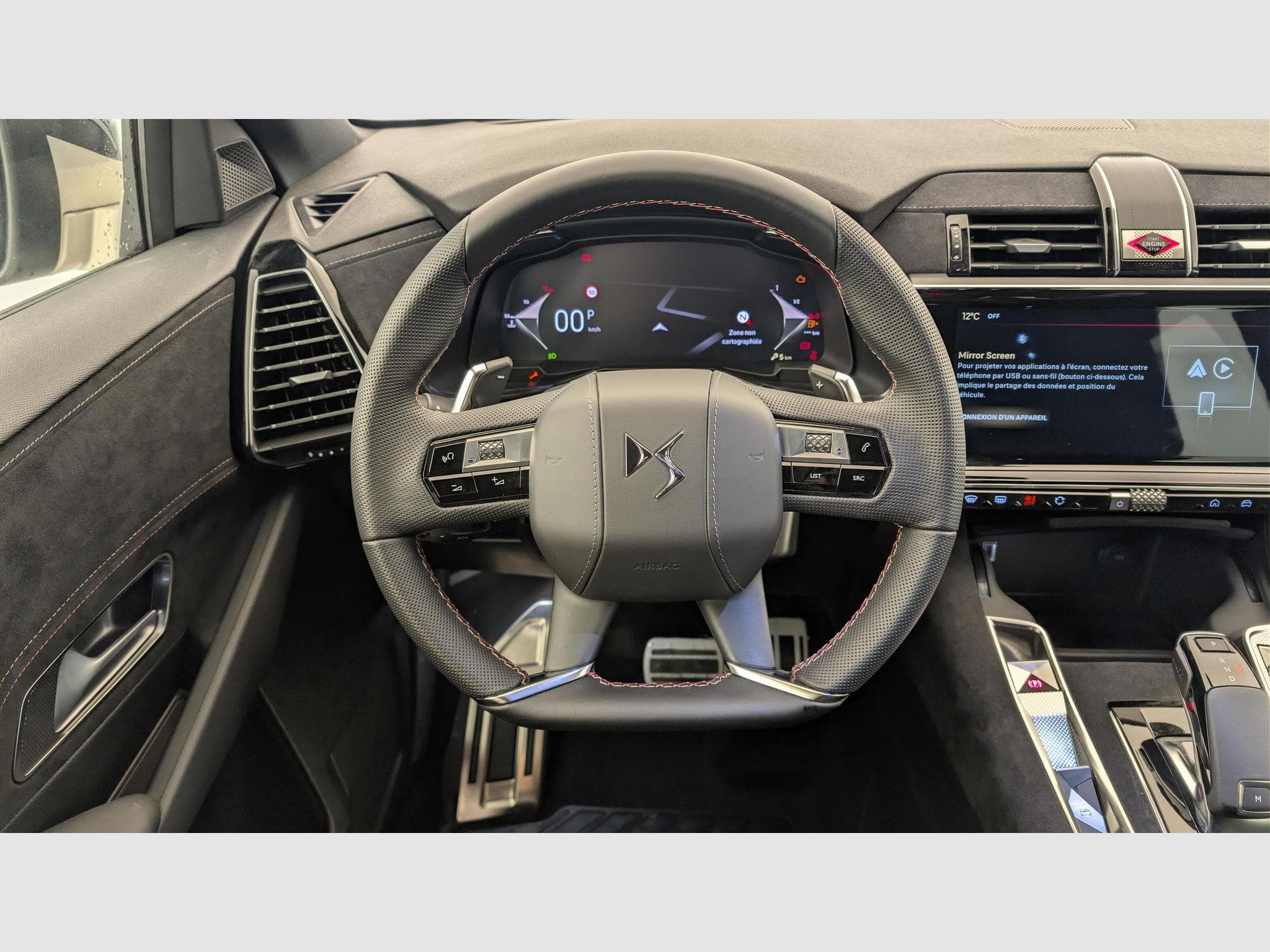DS Automobiles DS7 BlueHDi 130 EAT8 Pallas (2025) - Photo 14