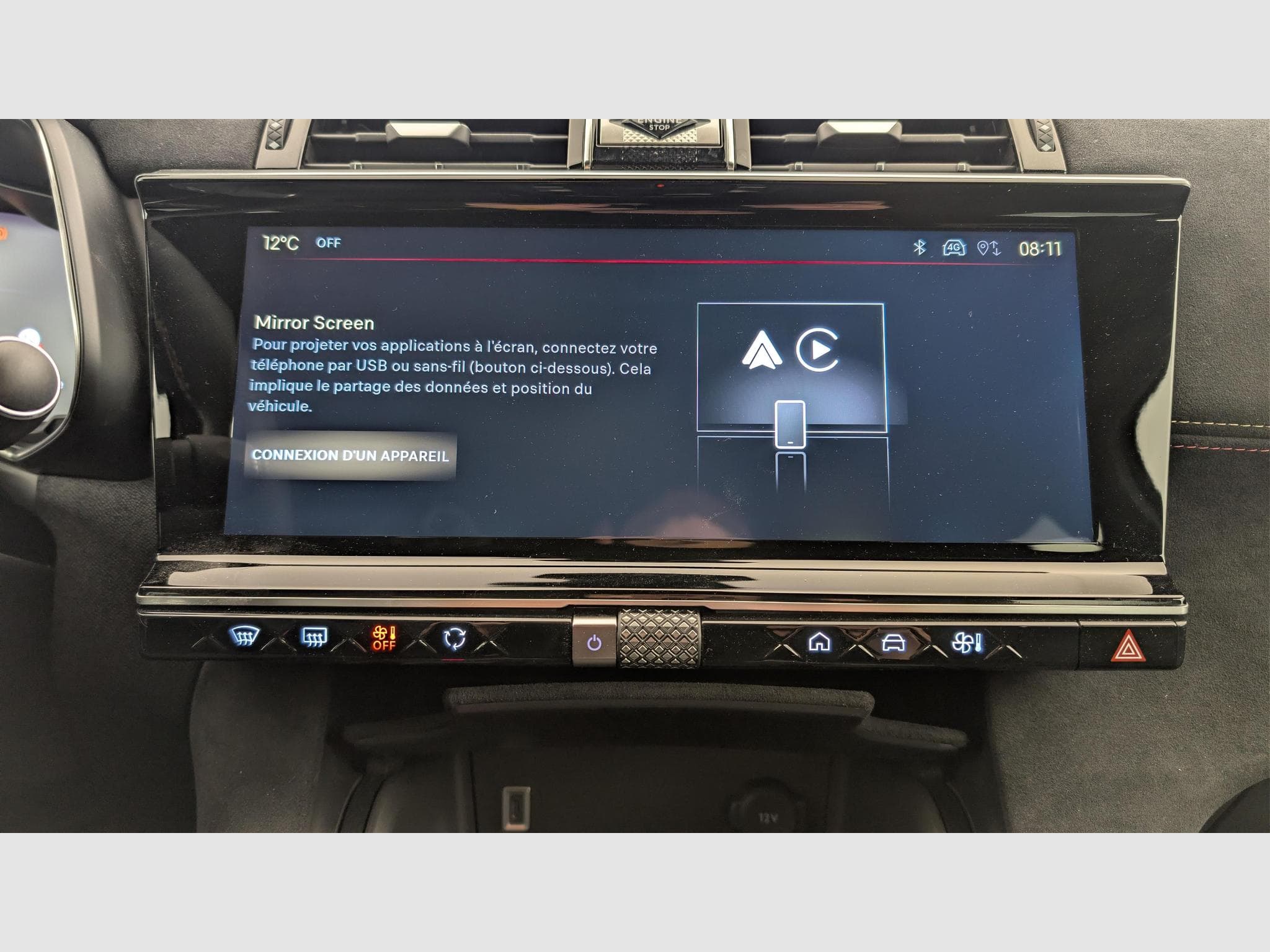 DS Automobiles DS7 BlueHDi 130 EAT8 Pallas (2025) - Photo 18