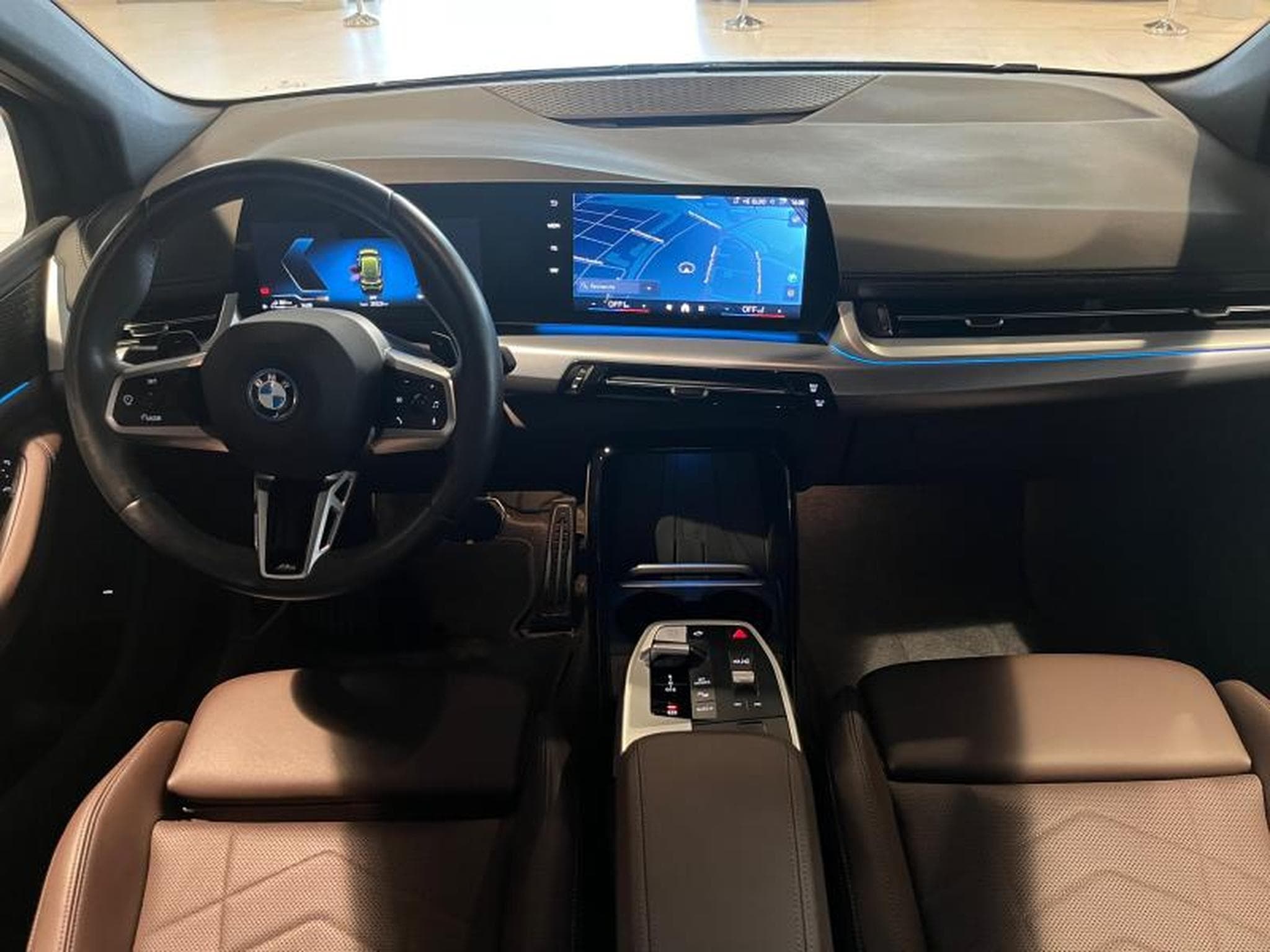 BMW 230 230e xDrive Active Tourer (2024) - Photo 14