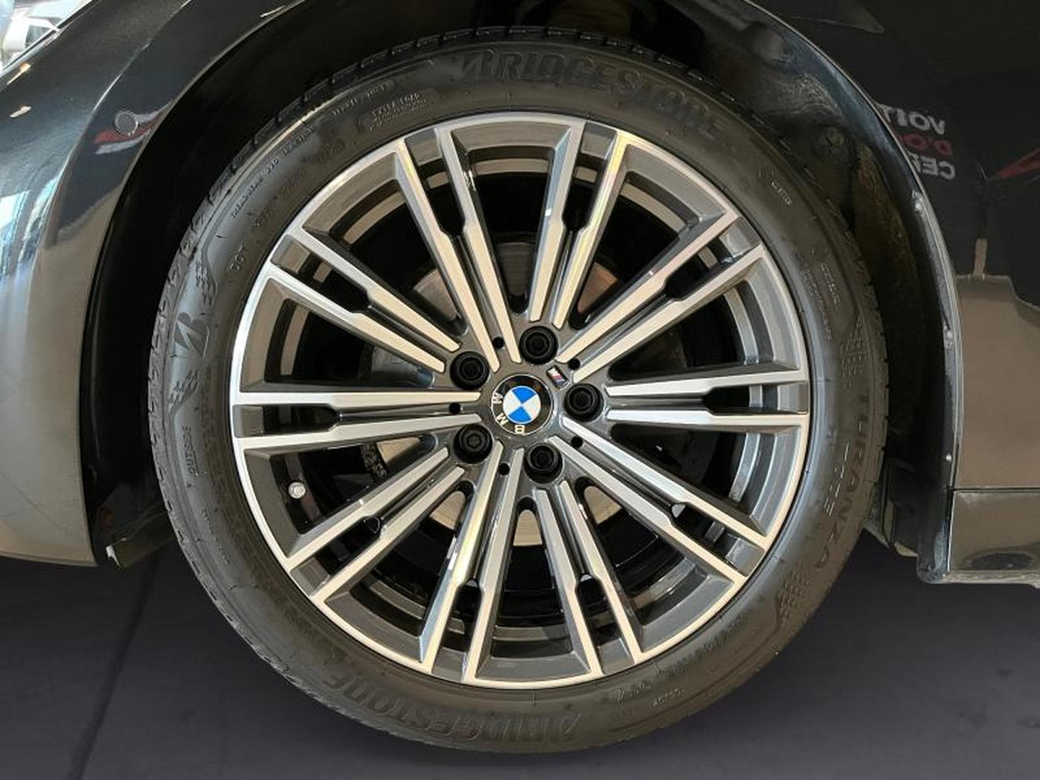 BMW 320 320i Berline M Sport (2022) - Photo 9
