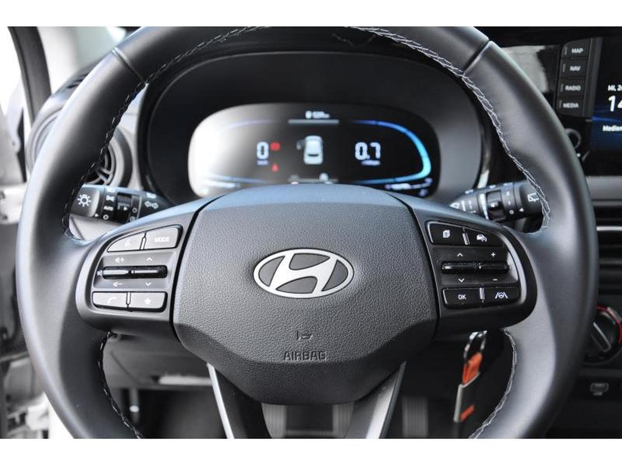 Hyundai i10 TWIST 63 MT5 (2025) - Photo 12