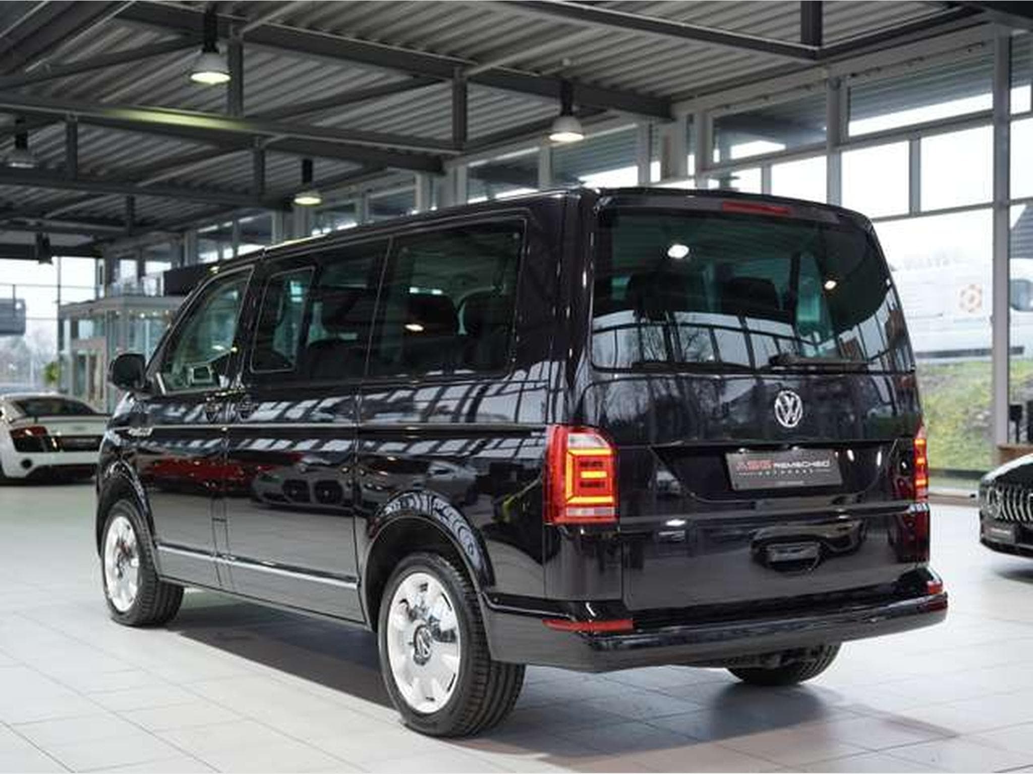 VW T6.1 2.0 TDI DSG Comfortline *ACC*8-Sitz (2017) - Foto 9