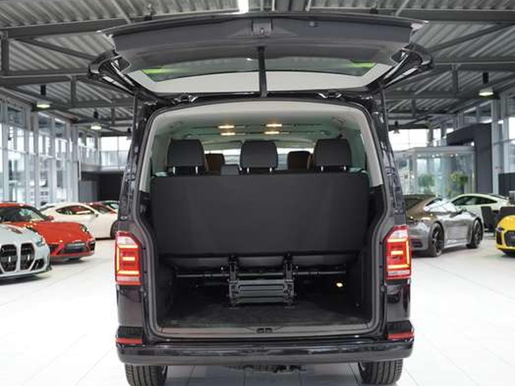 VW T6.1 2.0 TDI DSG Comfortline *ACC*8-Sitz (2017) - Foto 17