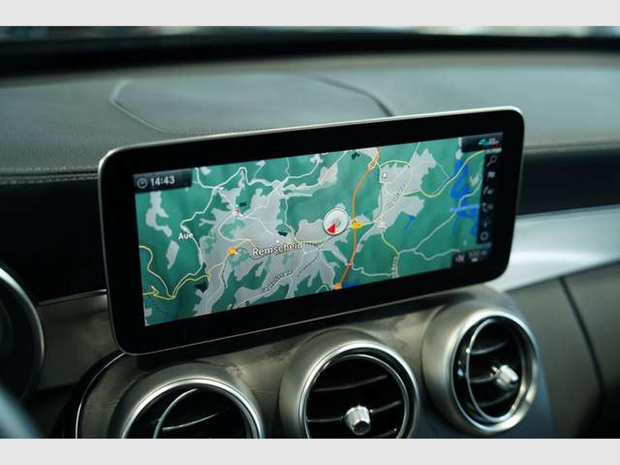 Mercedes C 300 t e AMG Line *1.Hand *Pano *Night *Leder (2021) - Photo 33