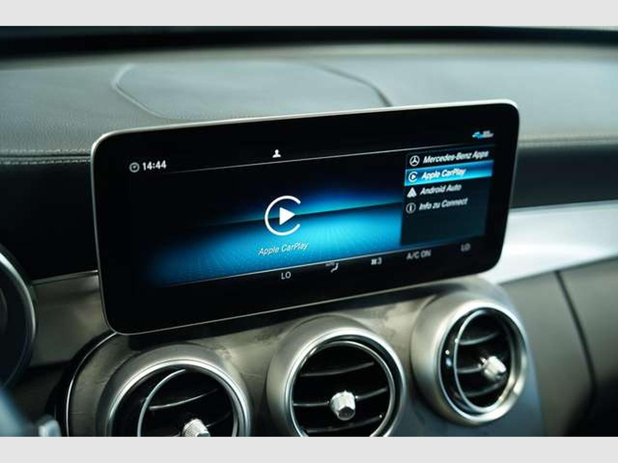 Mercedes C 300 t e AMG Line *1.Hand *Pano *Night *Leder (2021) - Photo 36