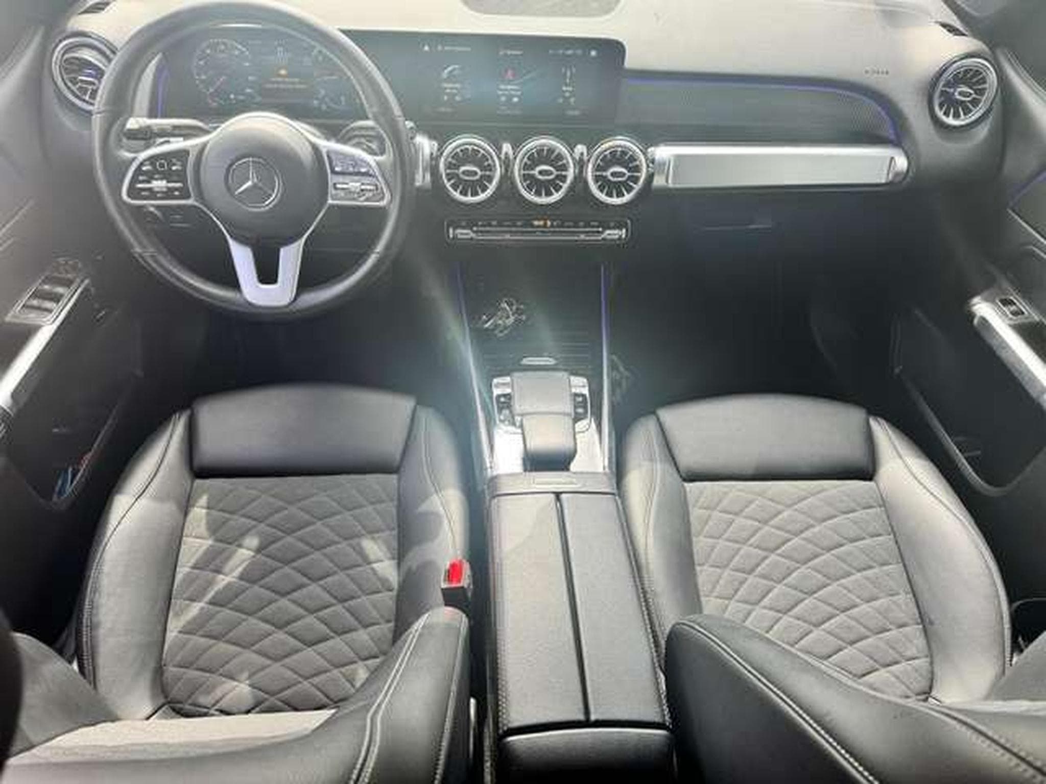 Mercedes GLB 200 GLB 200 d 4Matic / jusqu'à 36 mois de garantie (2021) - Photo 12