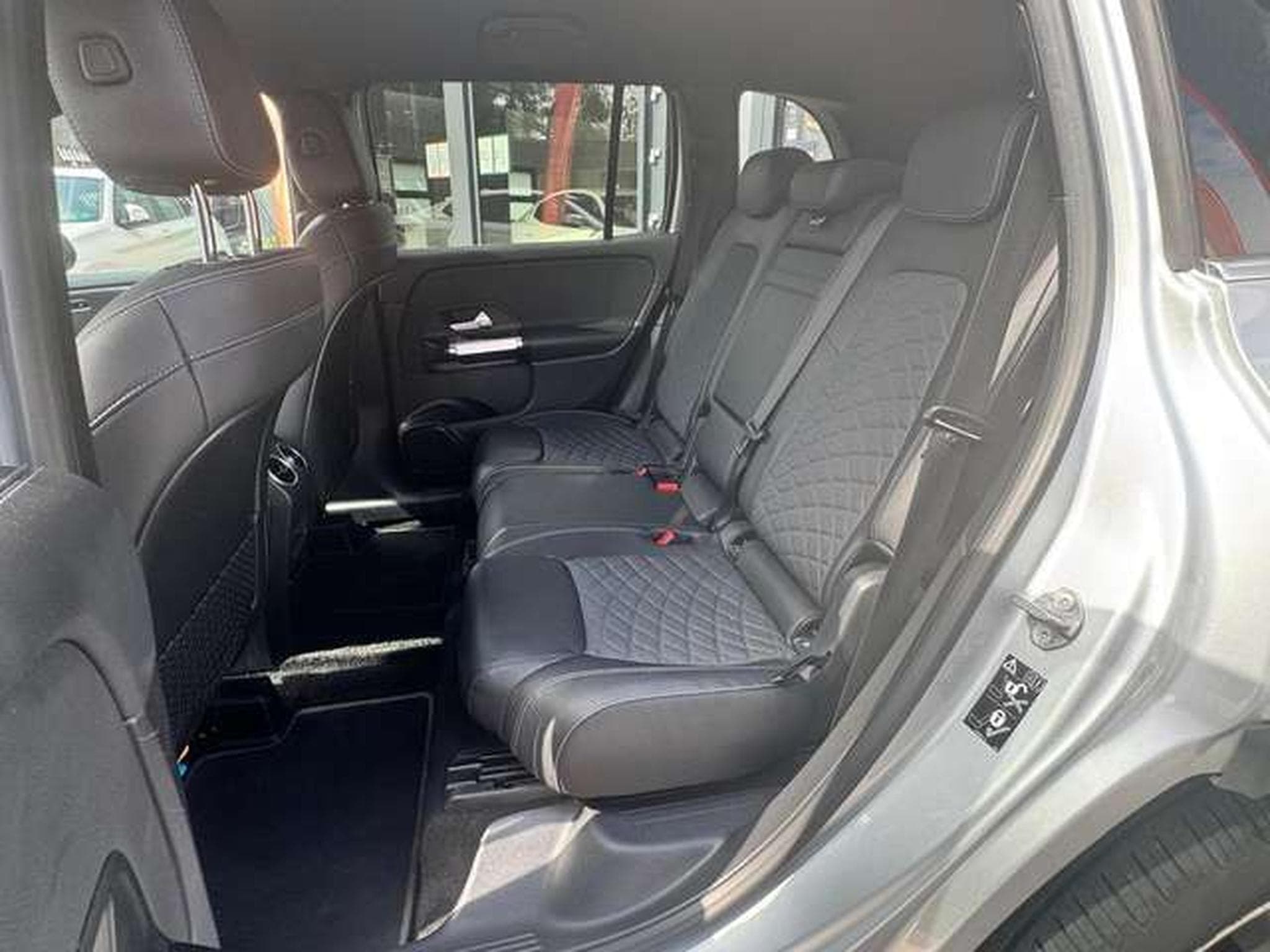 Mercedes GLB 200 GLB 200 d 4Matic / jusqu'à 36 mois de garantie (2021) - Photo 18